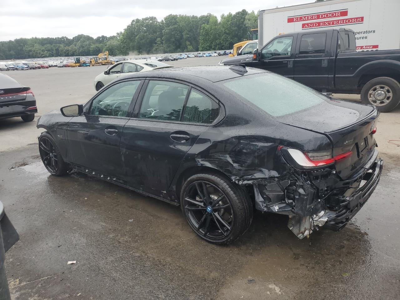 2022 Bmw 330xe    Black vin: 3MW5P9J06N8C66170