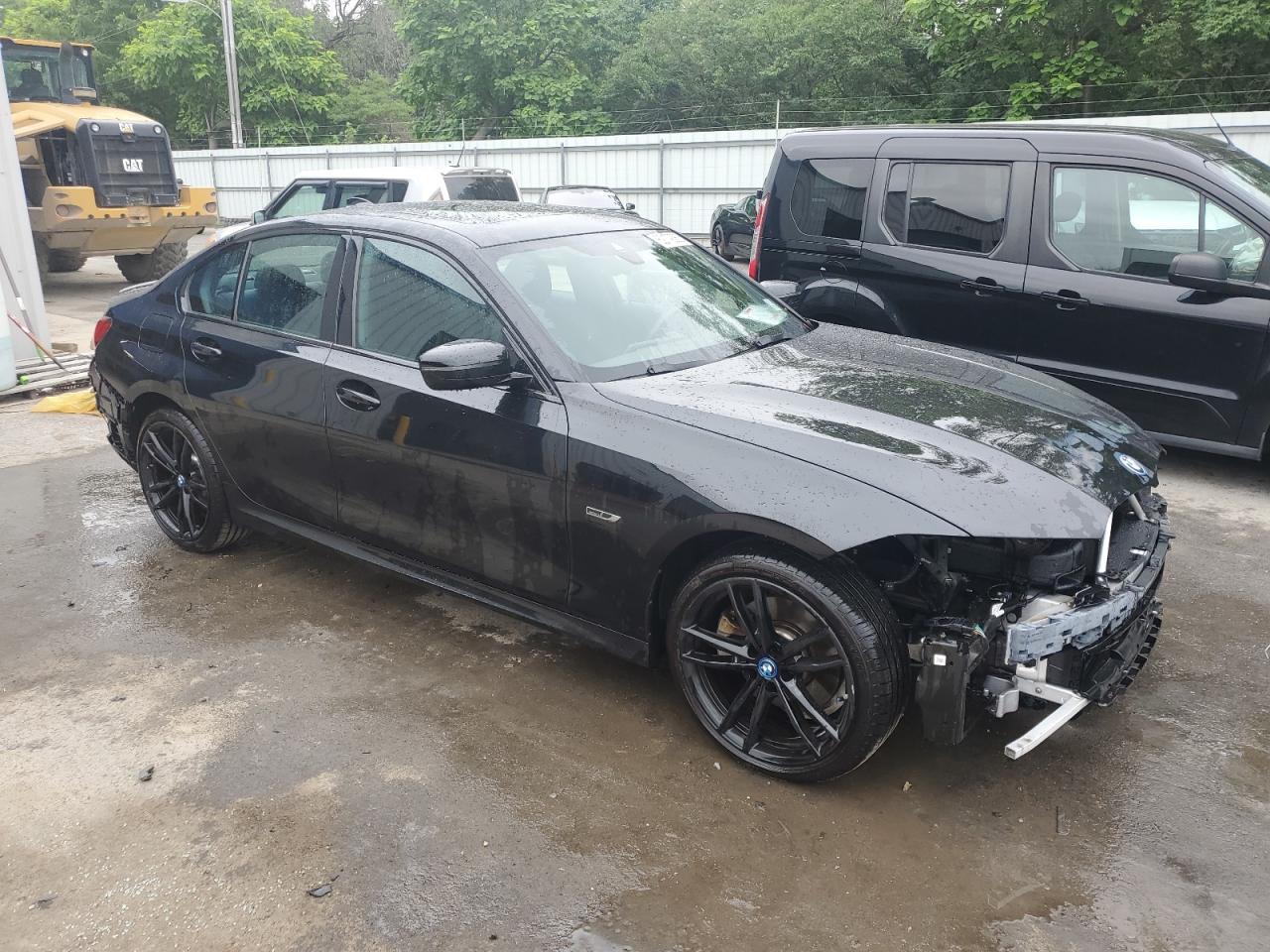 2022 Bmw 330xe    Black vin: 3MW5P9J06N8C66170