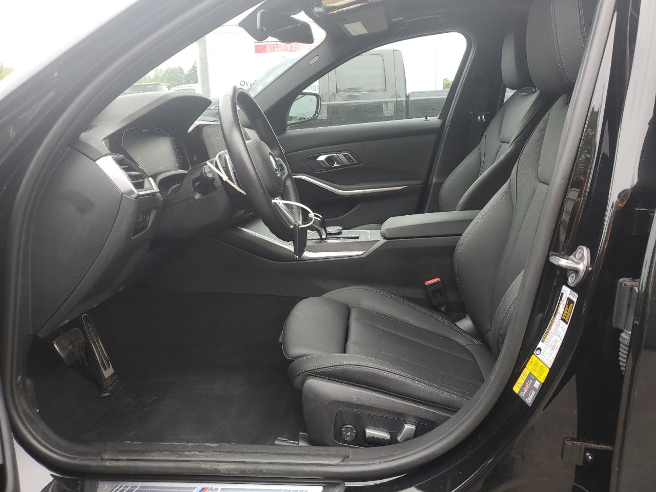 2022 Bmw 330xe    Black vin: 3MW5P9J06N8C66170