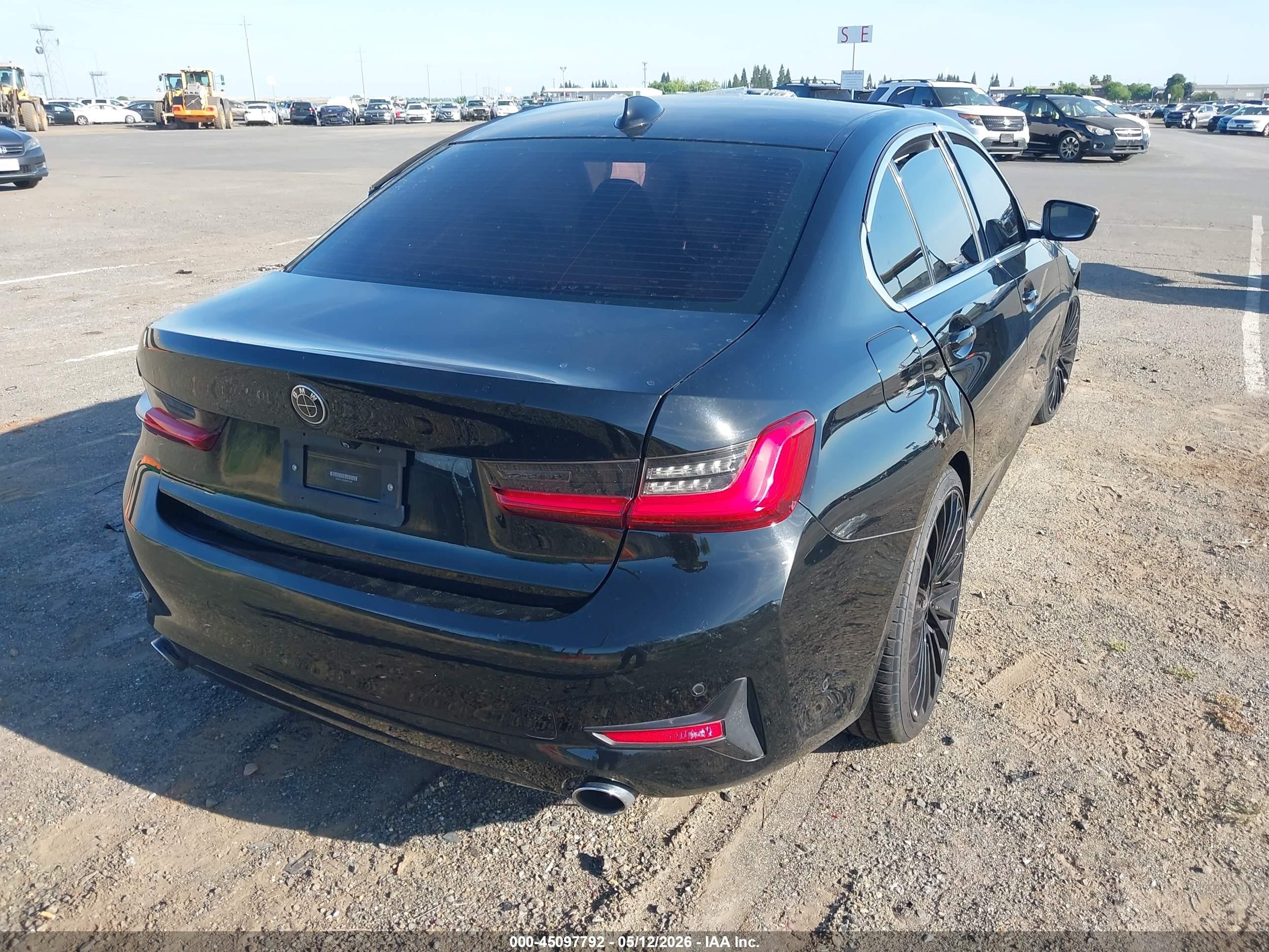 2021 Bmw 330i   Black vin: 3MW5R1J00M8B97129