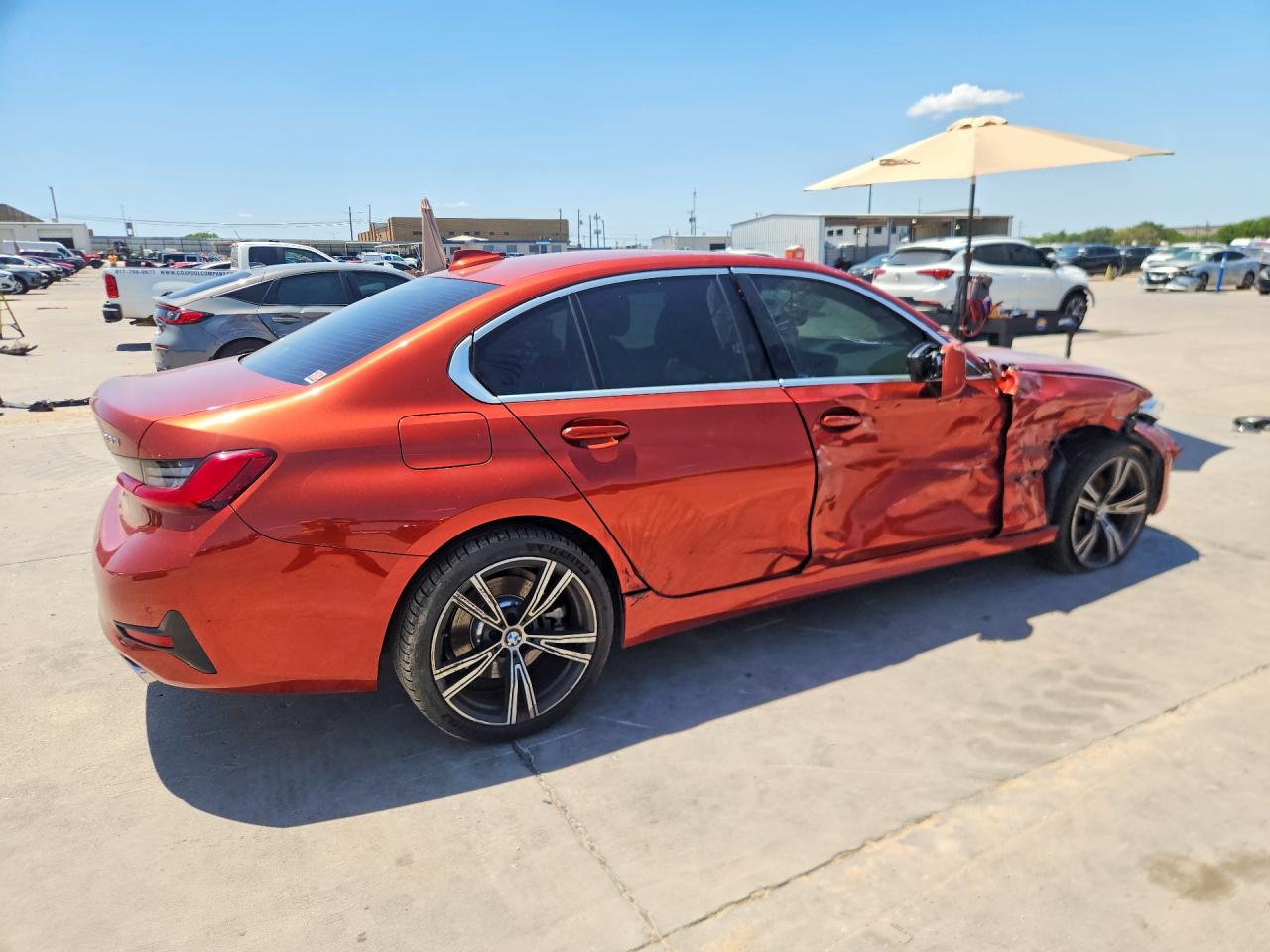 2021 Bmw 330i Orange vin: 3MW5R1J01M8B72630