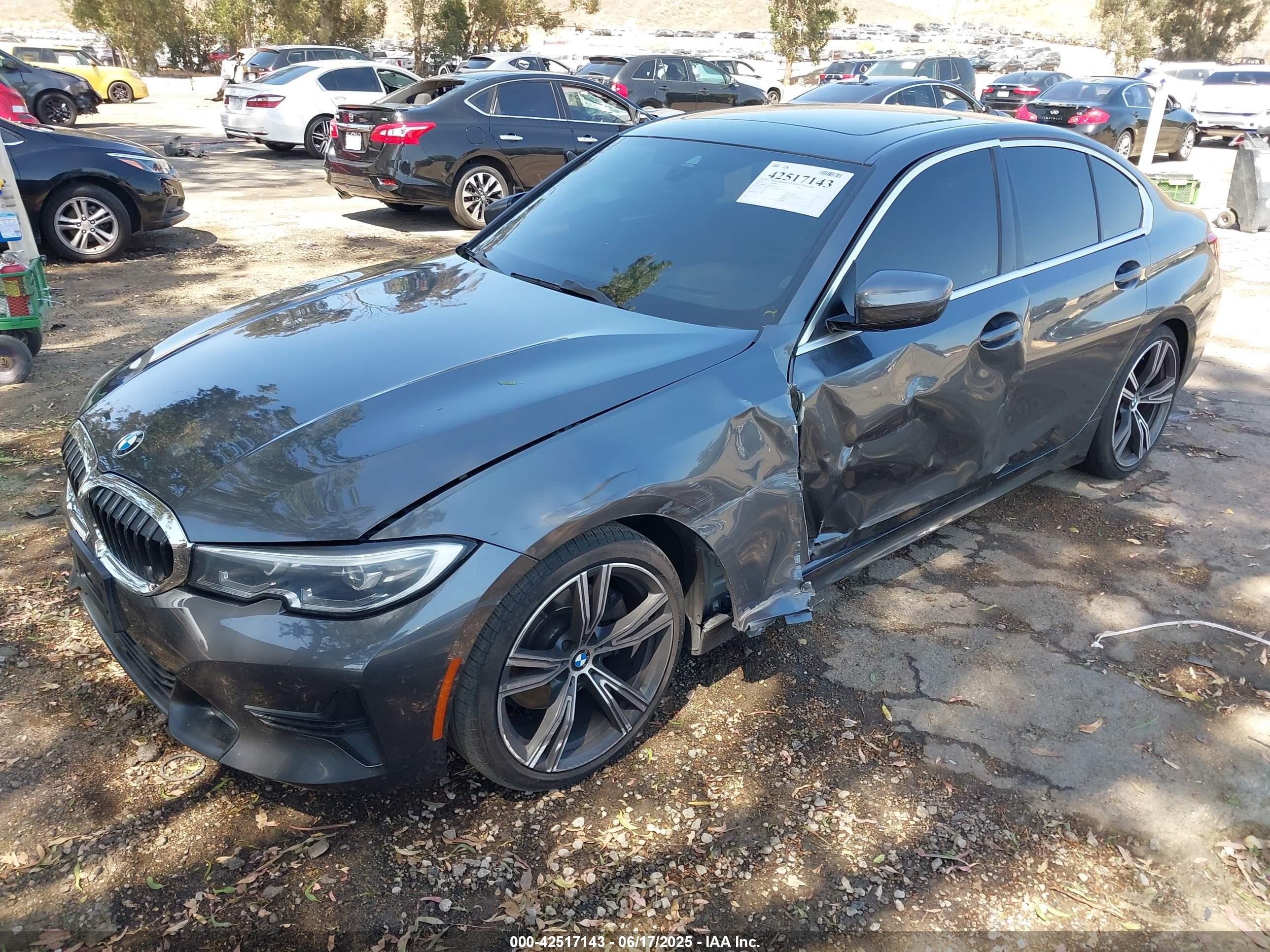 2021 Bmw 330i   Gray vin: 3MW5R1J01M8C03570