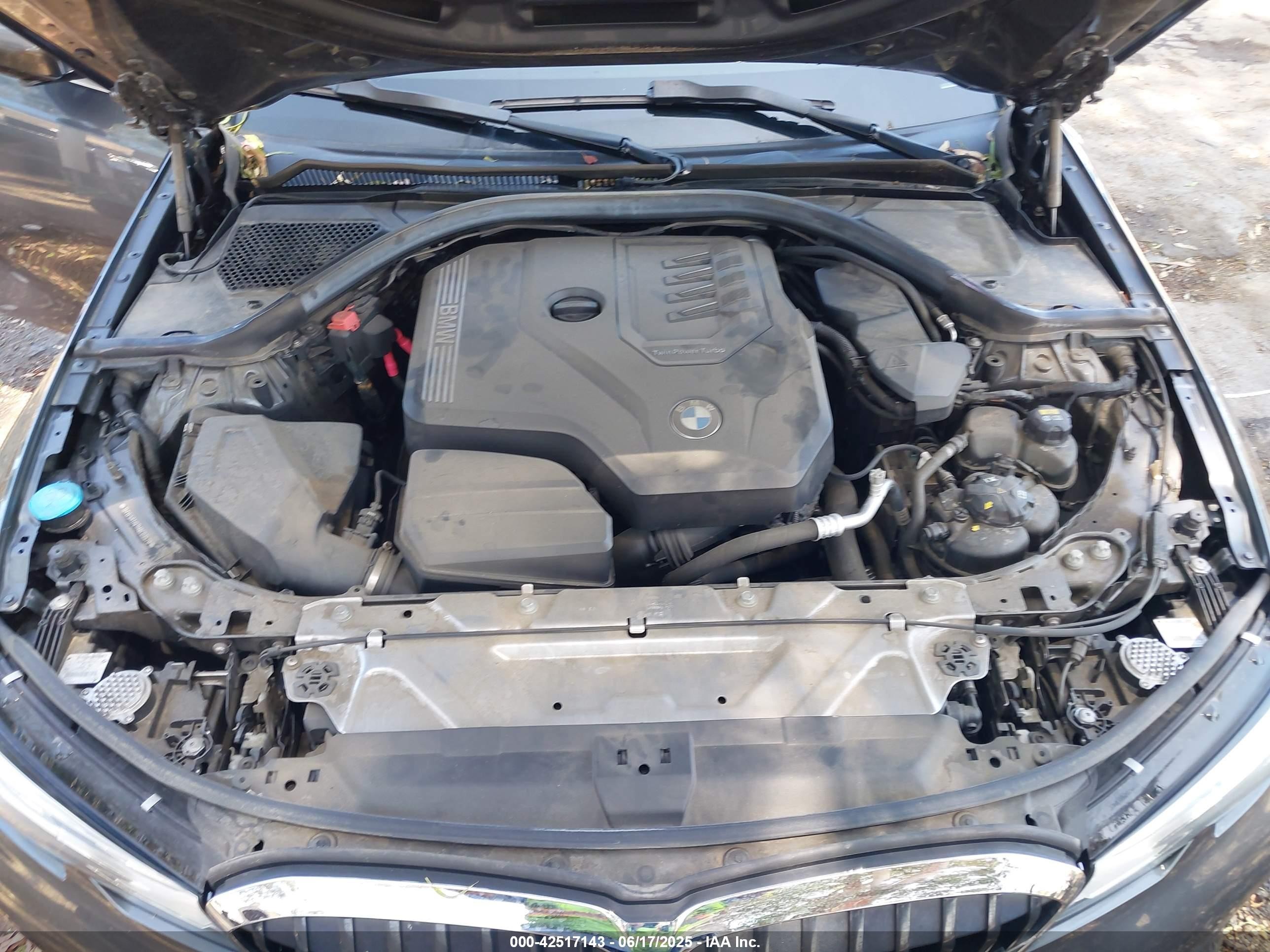 2021 Bmw 330i   Gray vin: 3MW5R1J01M8C03570