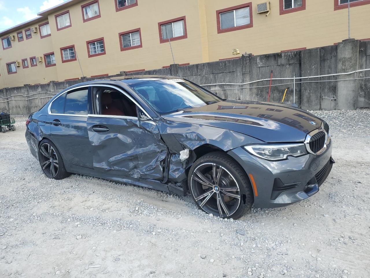 2022 Bmw 330i    Серый vin: 3MW5R1J01N8C26879