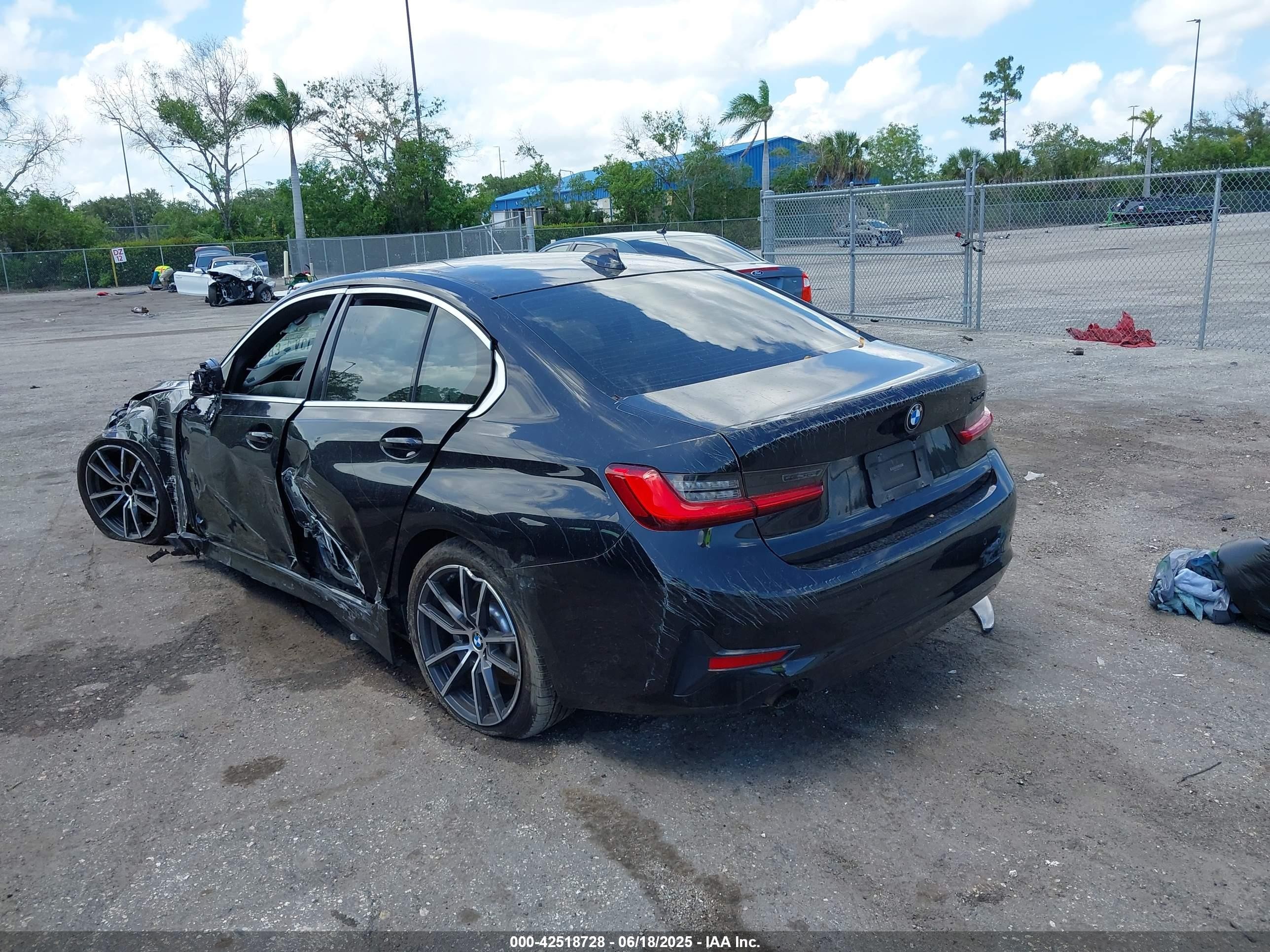 2020 Bmw 330i   Gray vin: 3MW5R1J02L8B45354