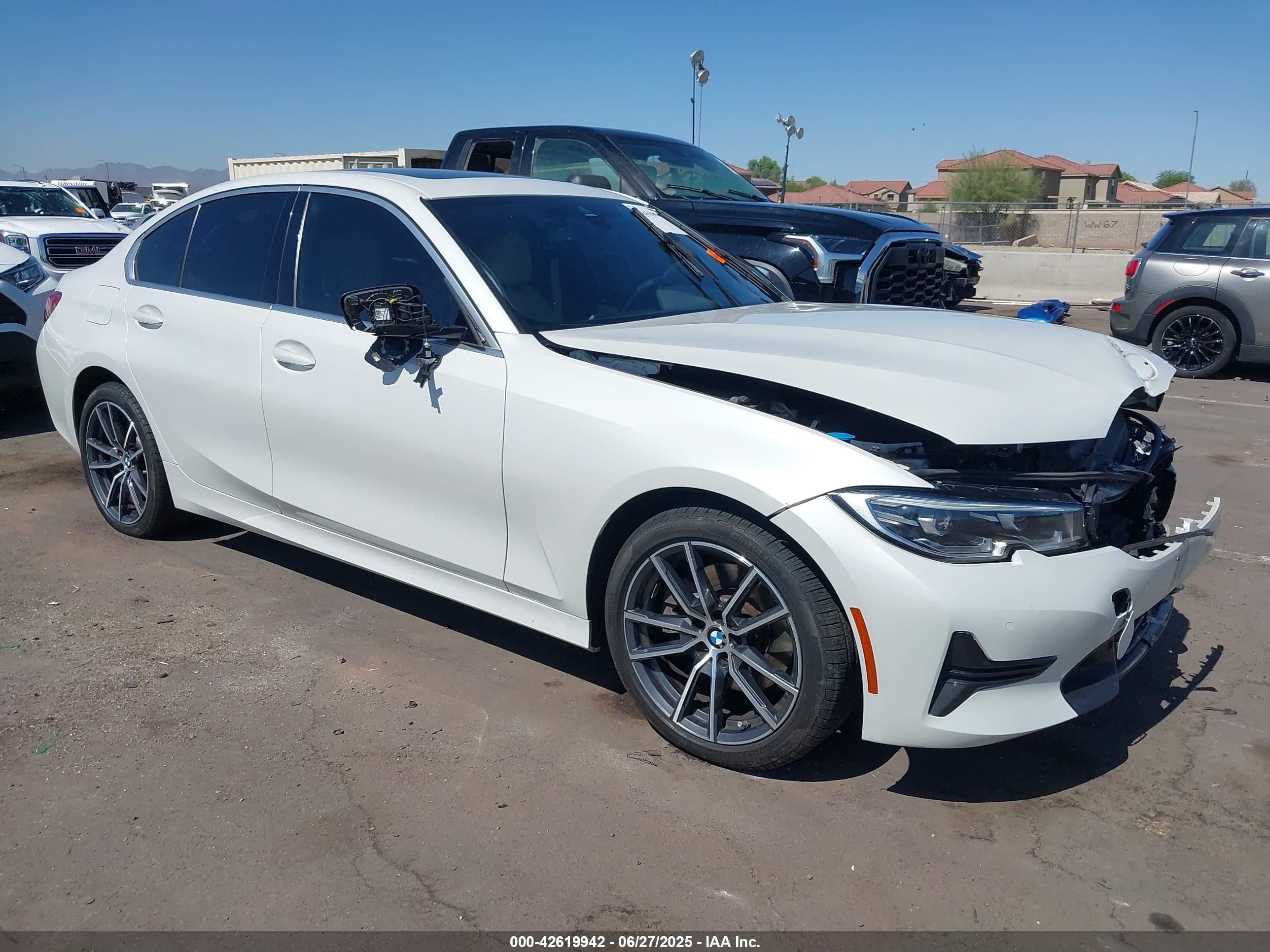 2021 Bmw 330i   White vin: 3MW5R1J02M8B74306