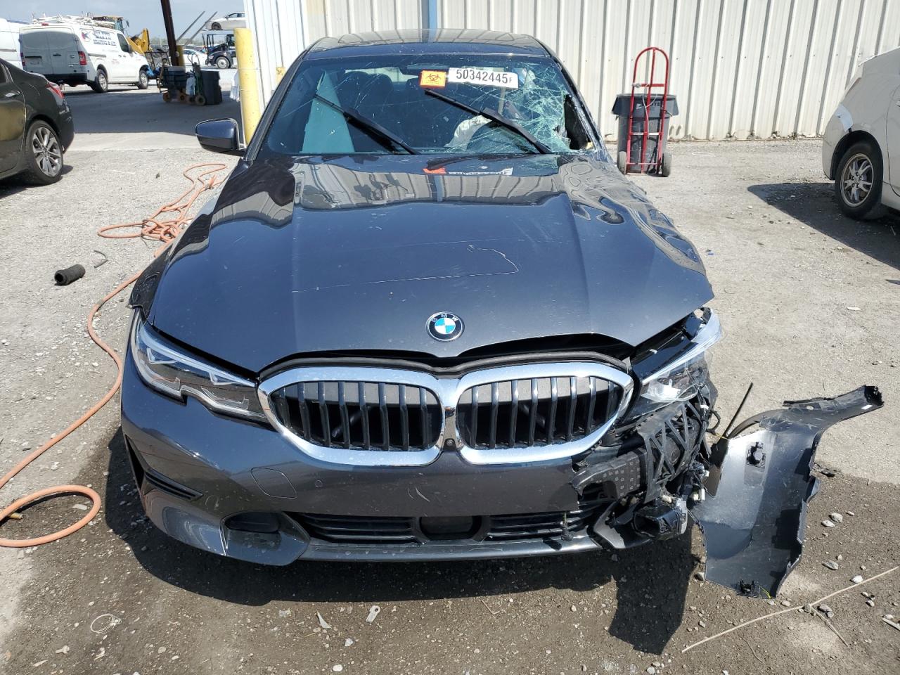2021 Bmw 330i    Серый vin: 3MW5R1J02M8B82695