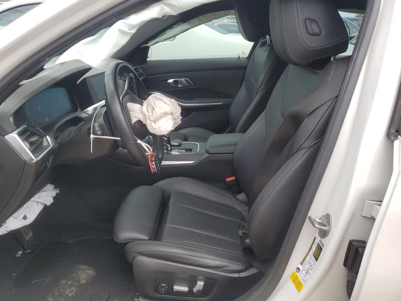 2022 Bmw 330i    White vin: 3MW5R1J02N8C27698