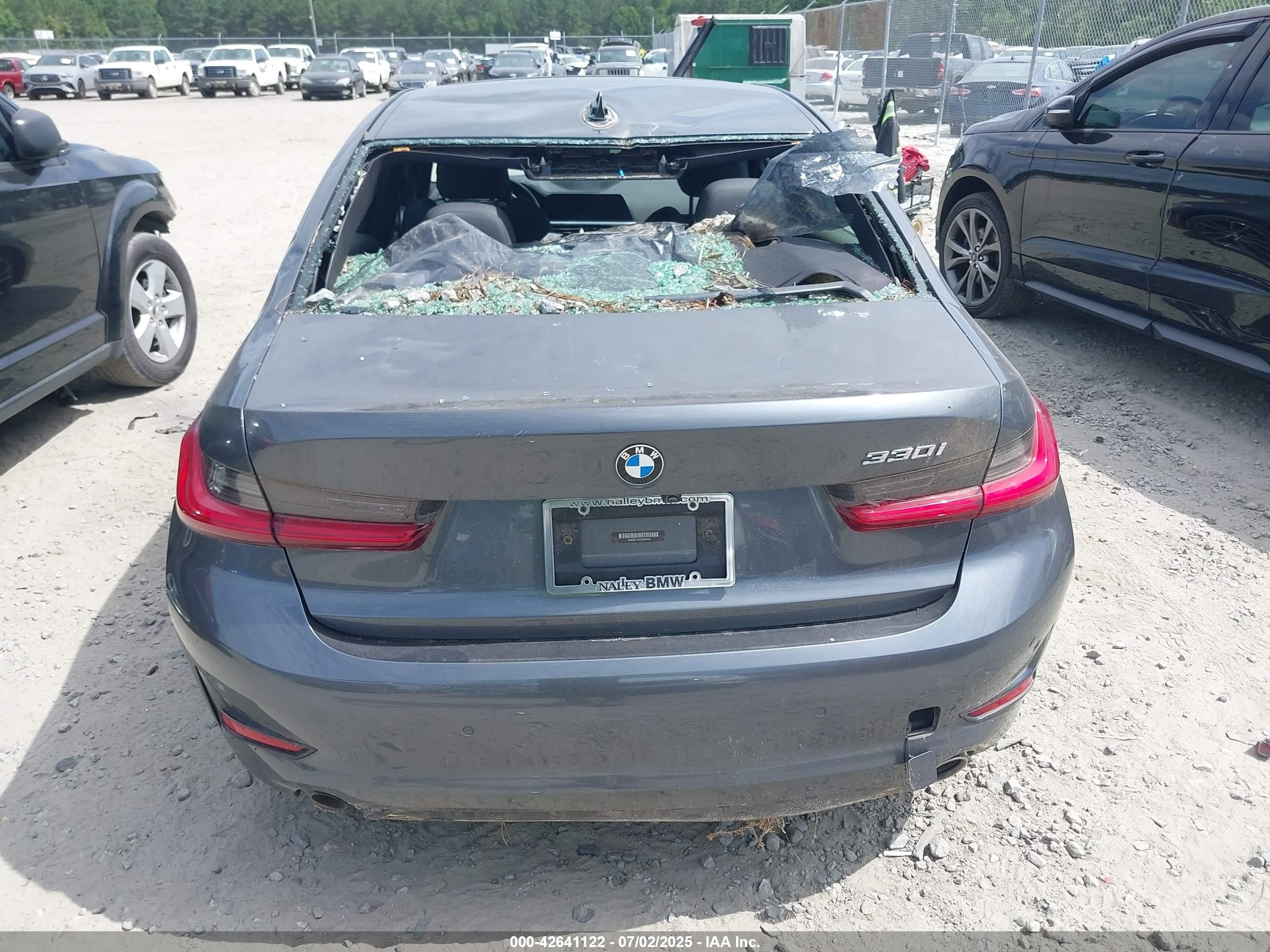 2020 Bmw 330i   Blue vin: 3MW5R1J03L8B38333