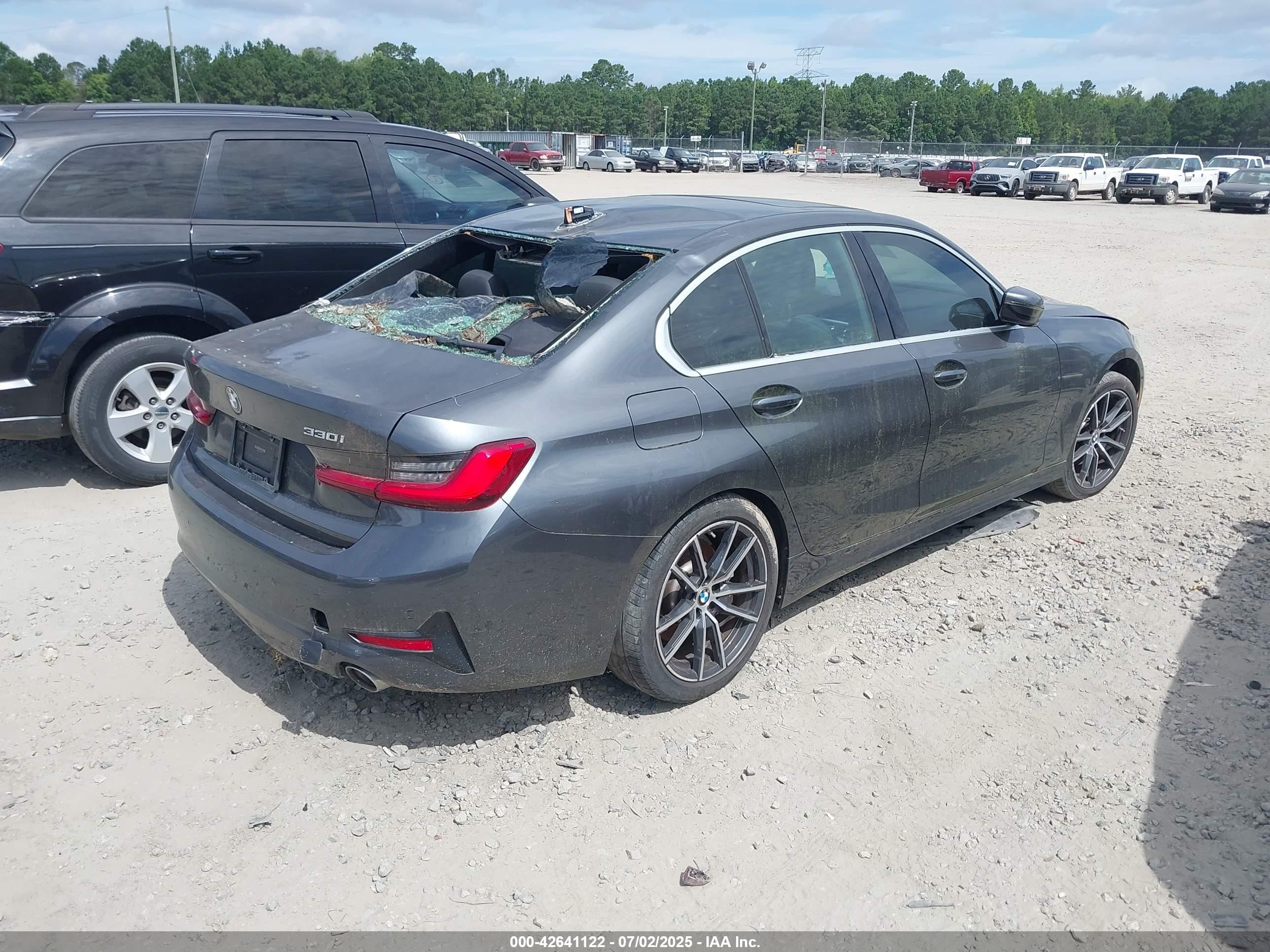2020 Bmw 330i   Blue vin: 3MW5R1J03L8B38333