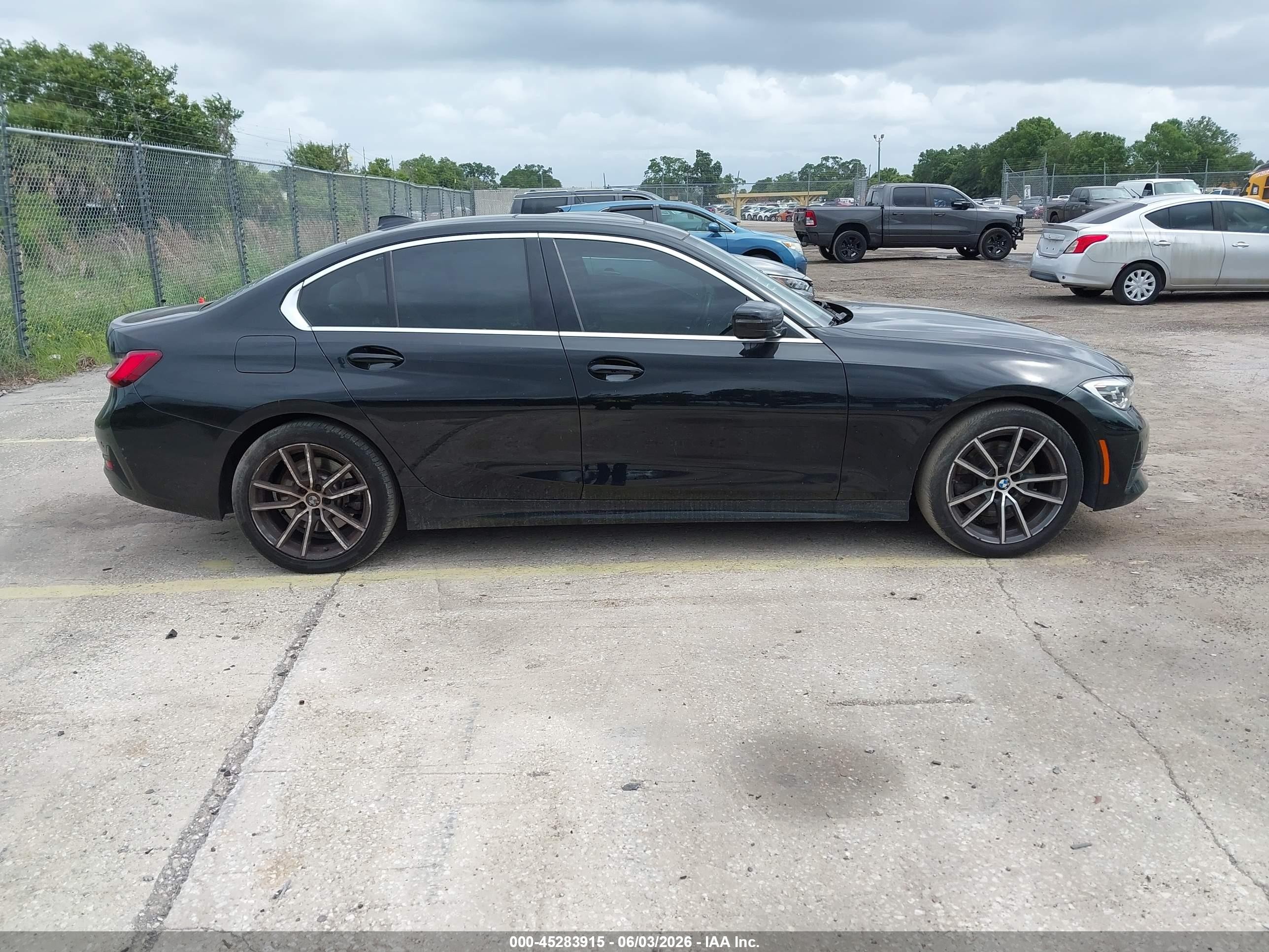 2021 Bmw 330i   Черный vin: 3MW5R1J04M8C18581