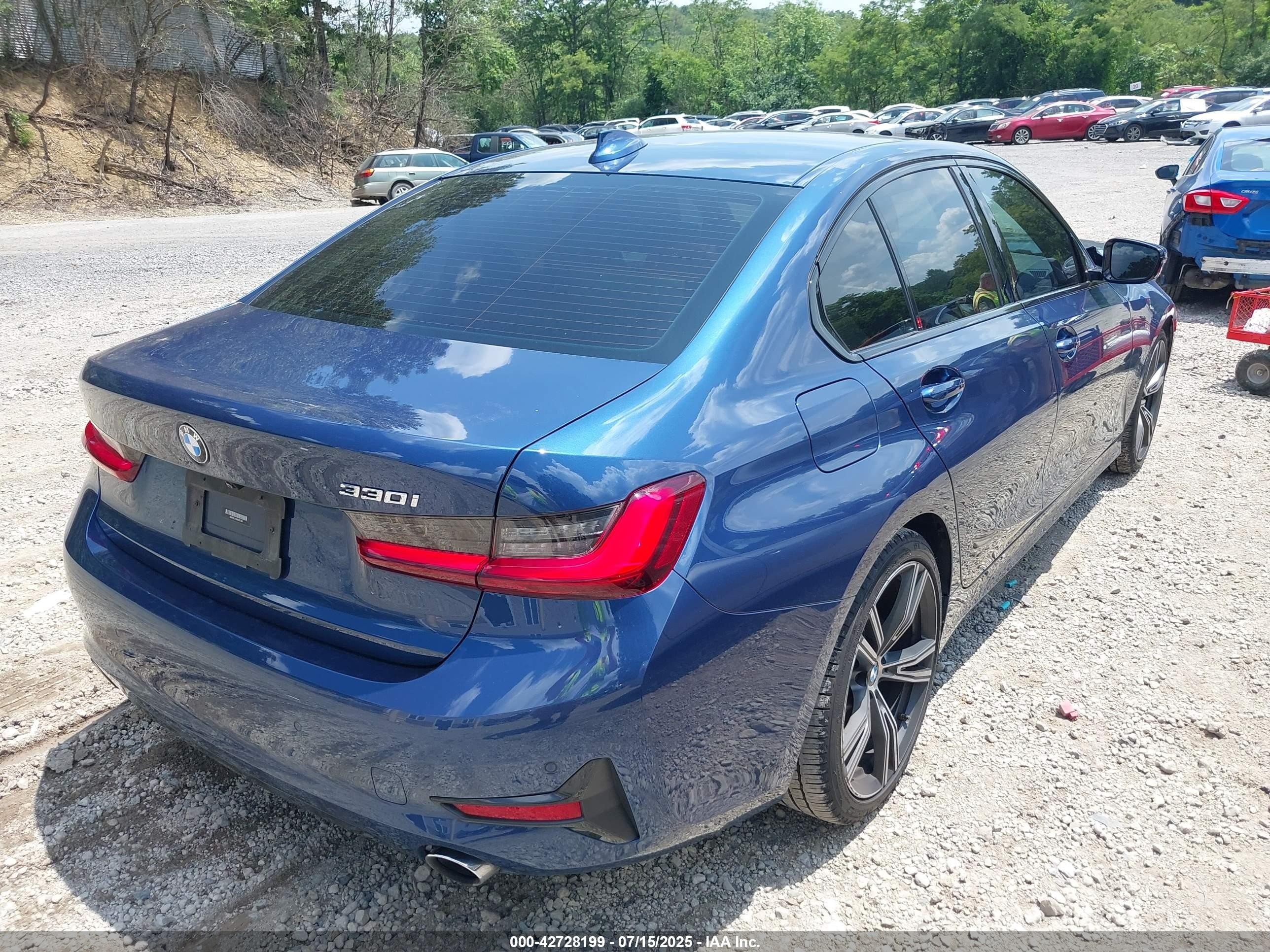 2022 Bmw 330i   Синий vin: 3MW5R1J04N8C47788