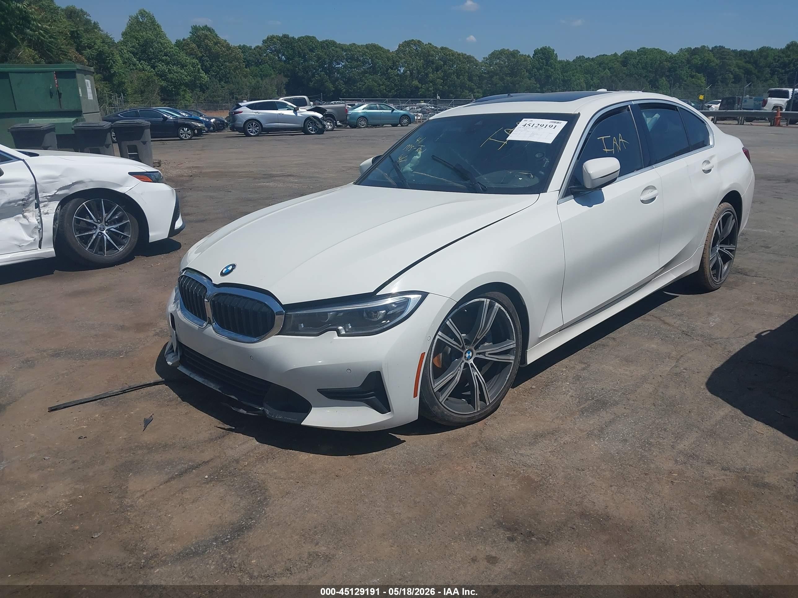 2021 Bmw 330i   White vin: 3MW5R1J05M8B50355