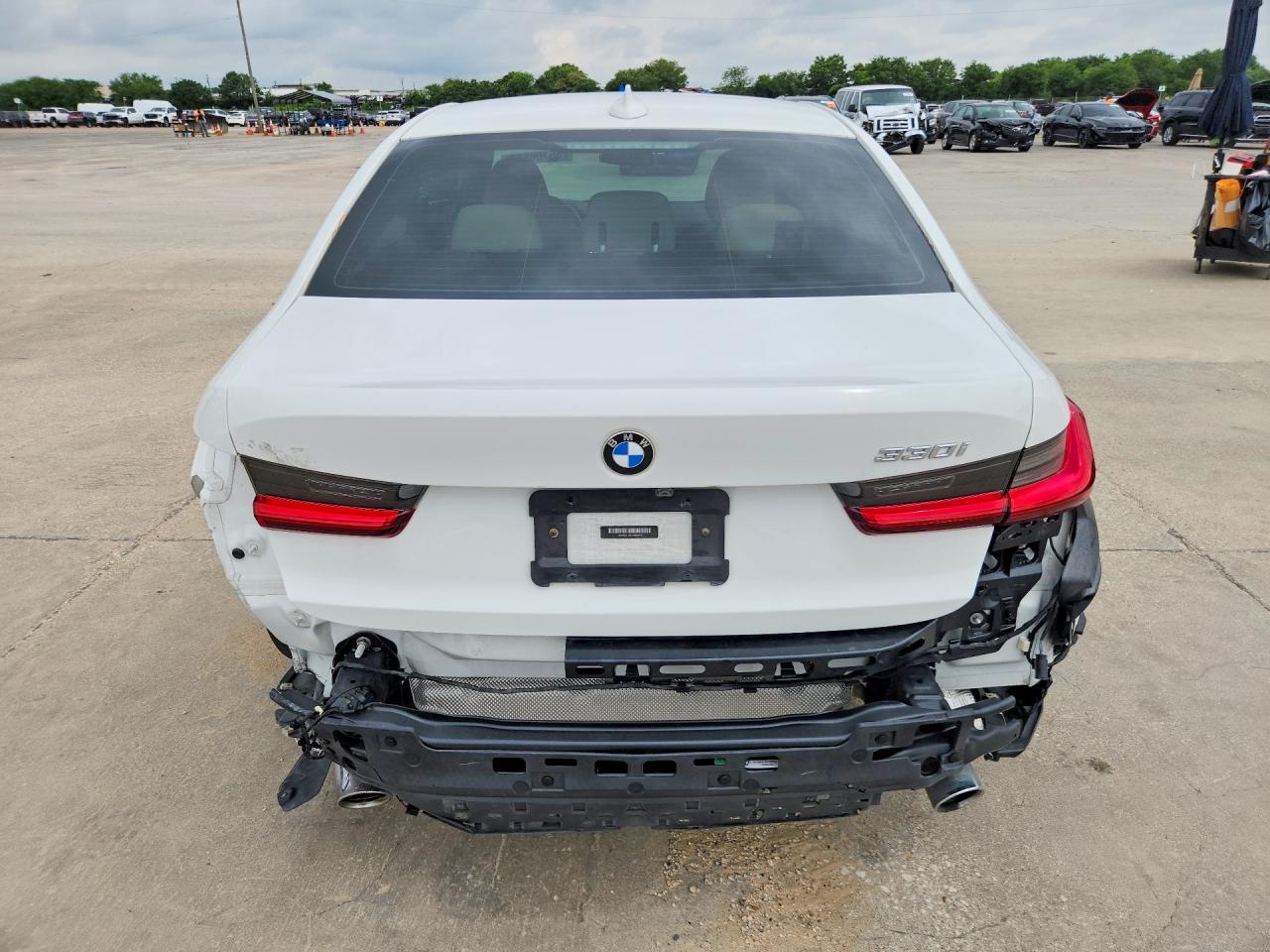 2020 Bmw 330i Белый vin: 3MW5R1J06L8B04810