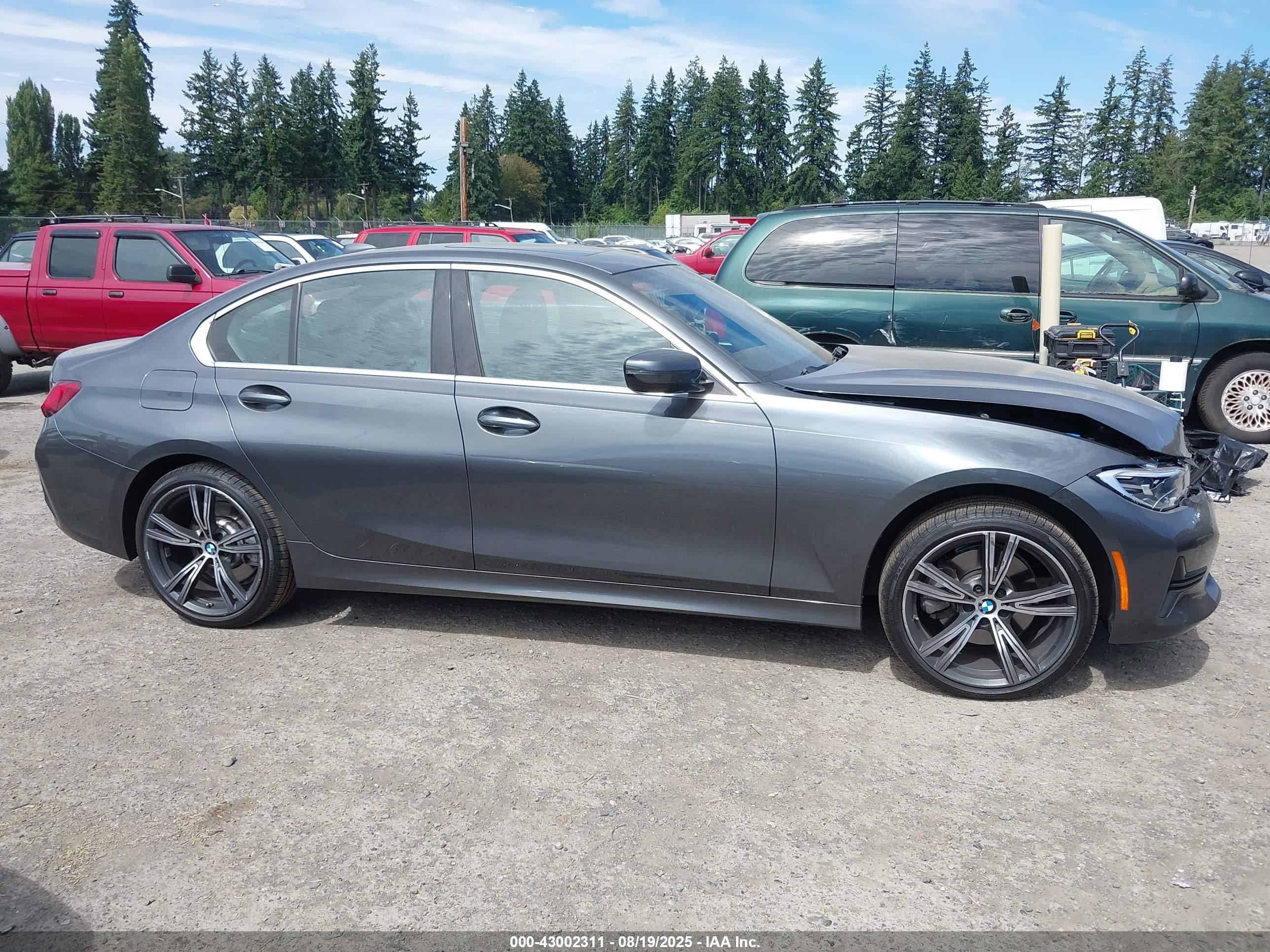 2020 Bmw 330i   Gray vin: 3MW5R1J06L8B14799