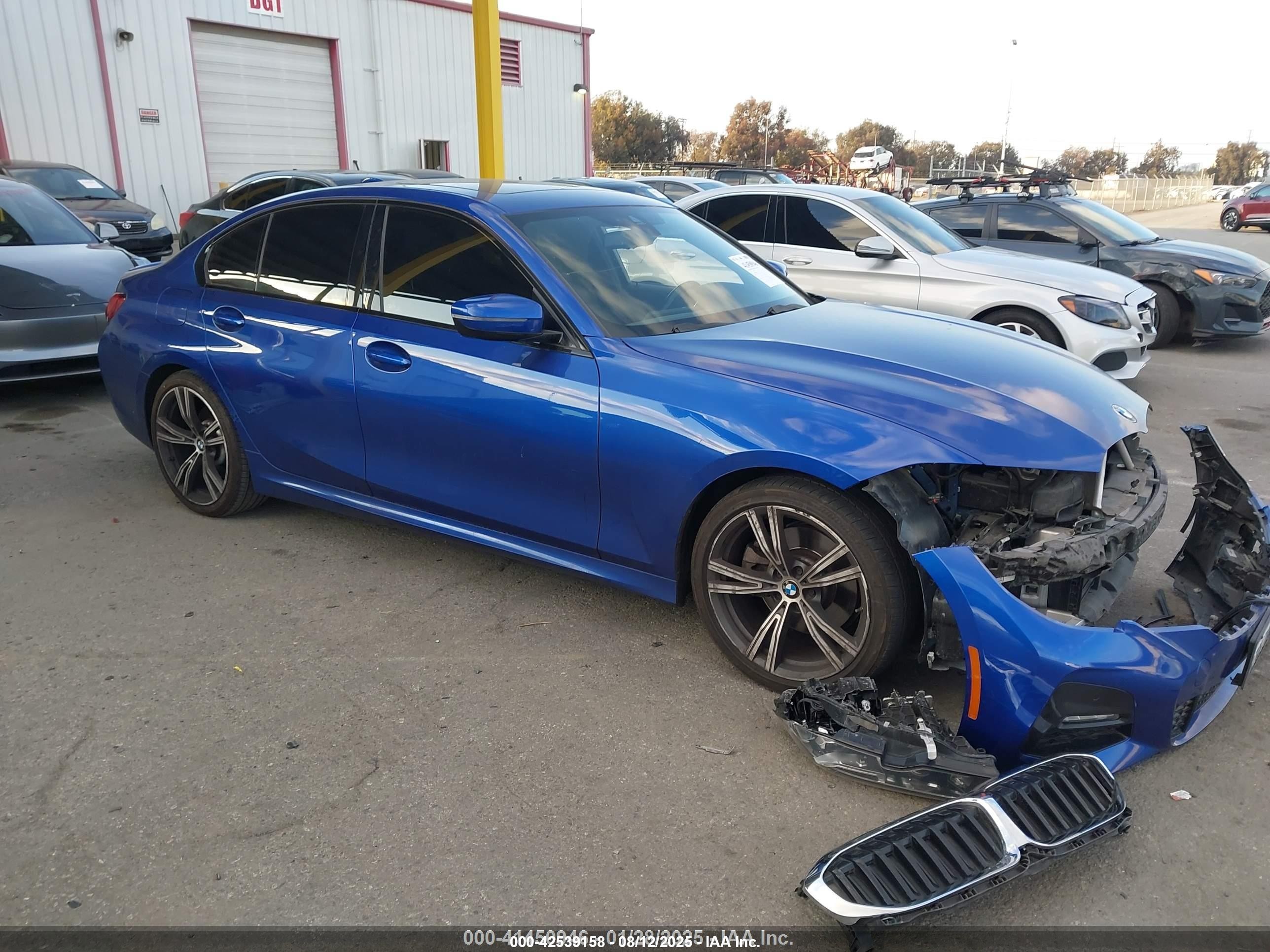 2022 Bmw 330i   Blue vin: 3MW5R1J06N8C22729
