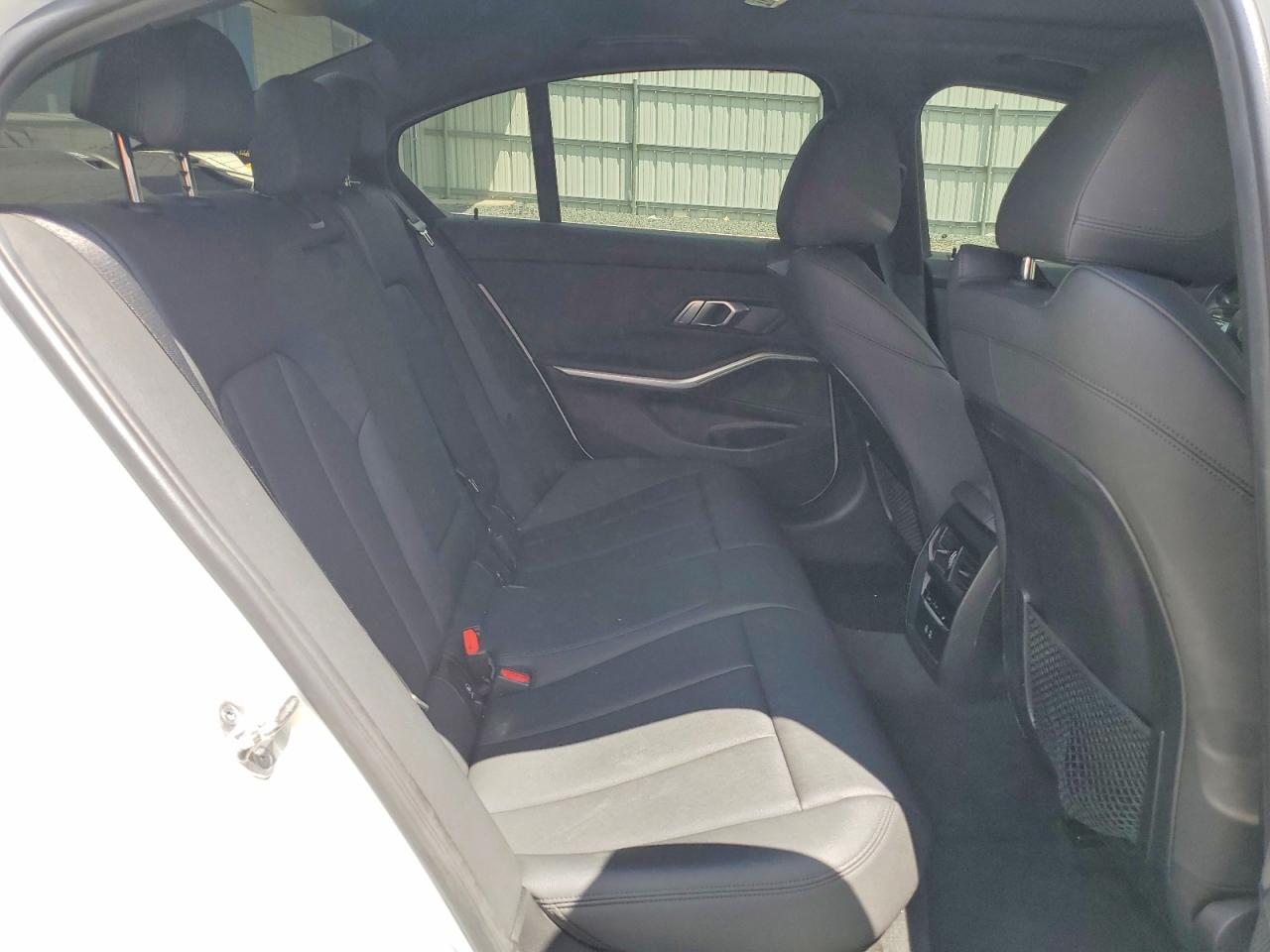 2021 Bmw 330xi White vin: 3MW5R7J00M8B51156