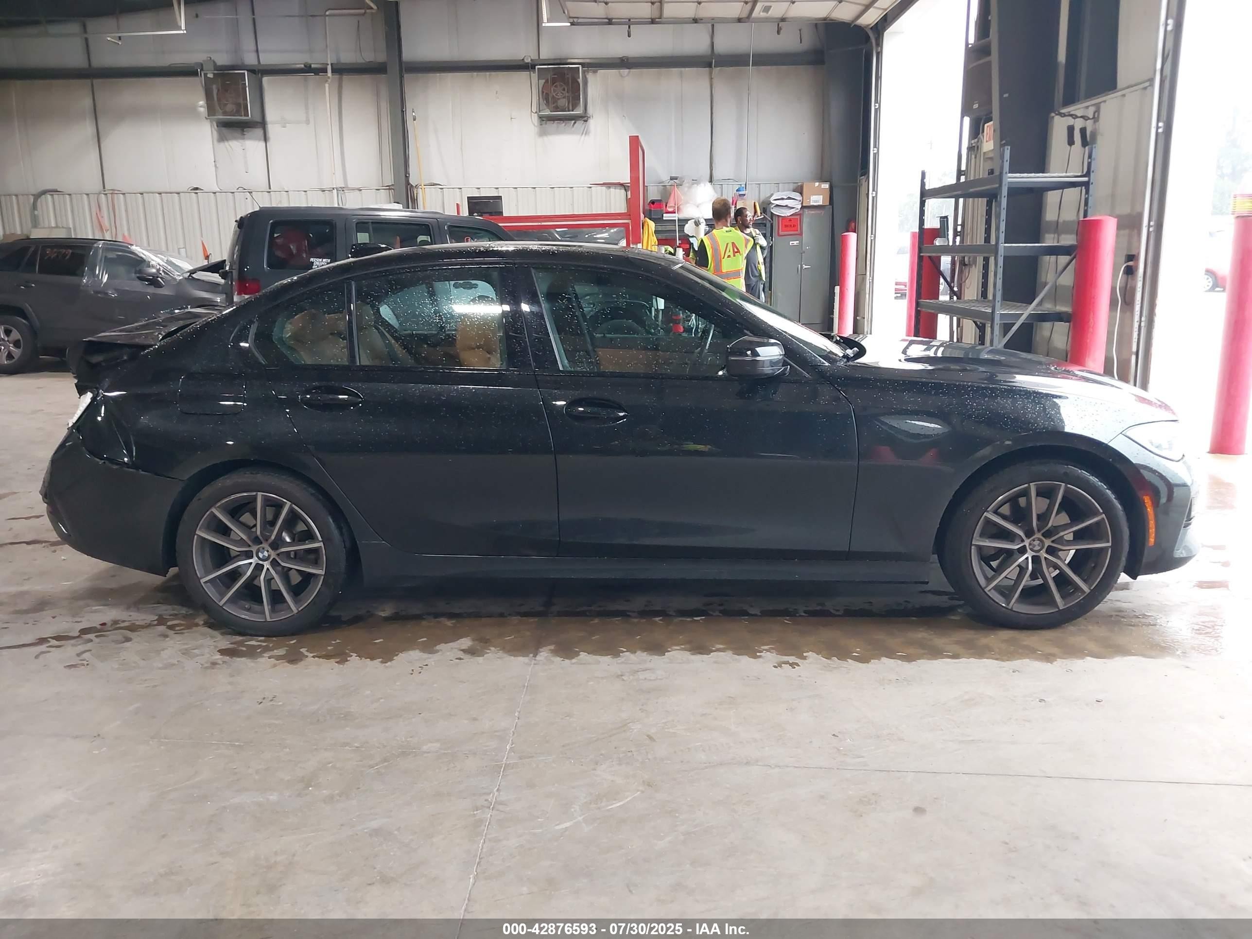2022 Bmw 330i Xdrive Black vin: 3MW5R7J00N8C26844