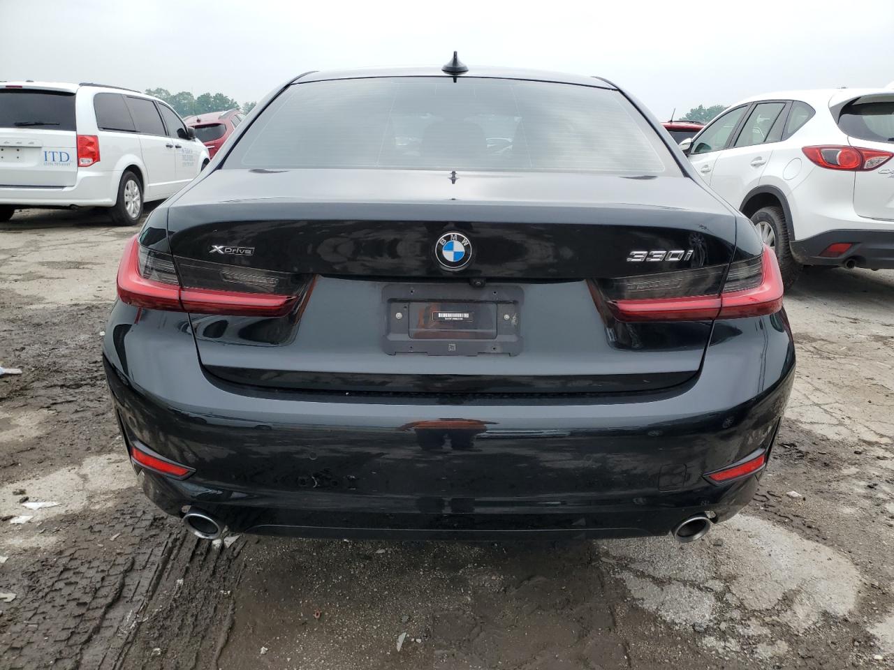 2022 Bmw 330xi    Black vin: 3MW5R7J00N8C50464