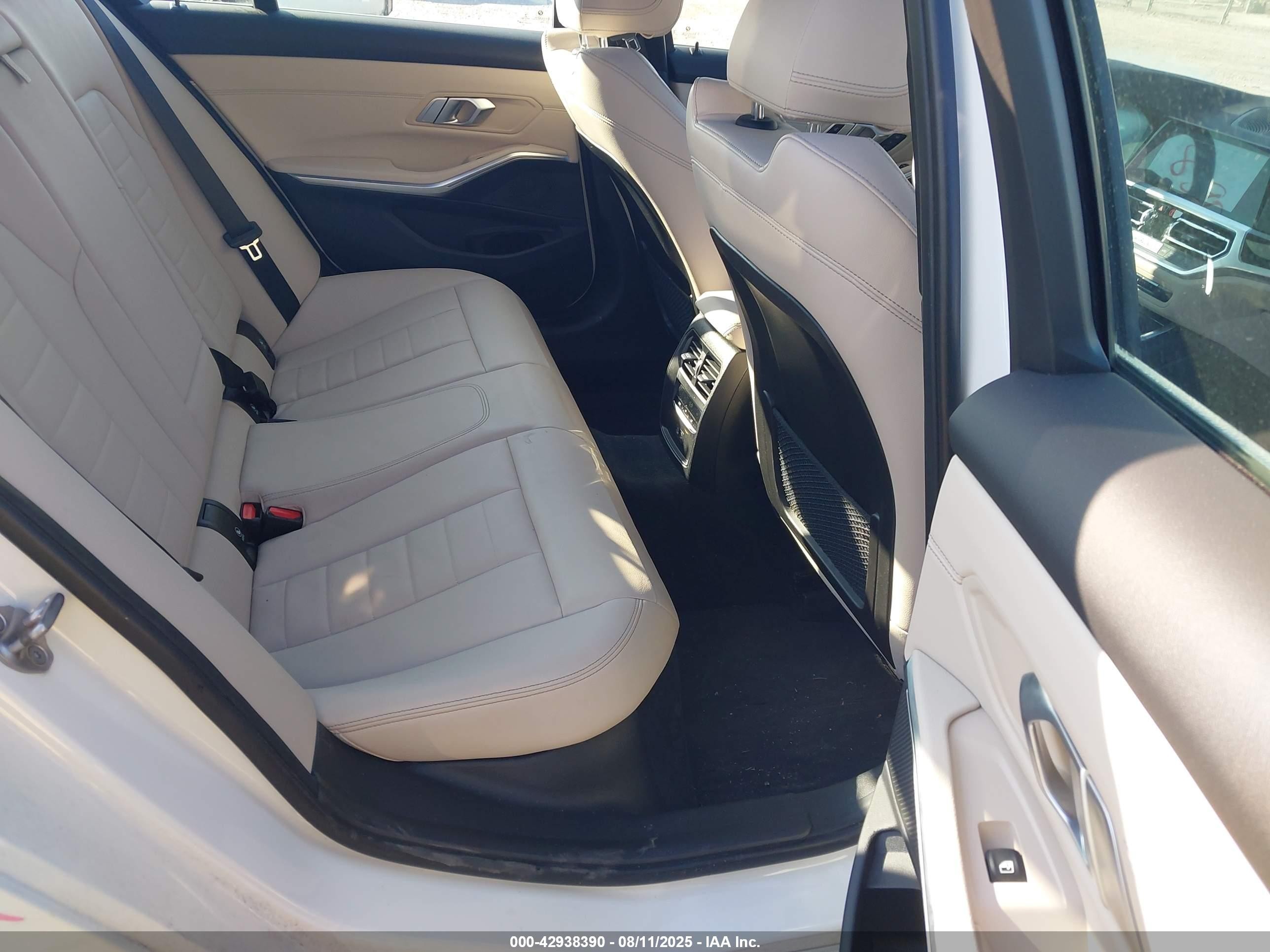 2022 Bmw 330i Xdrive White vin: 3MW5R7J01N8C23368