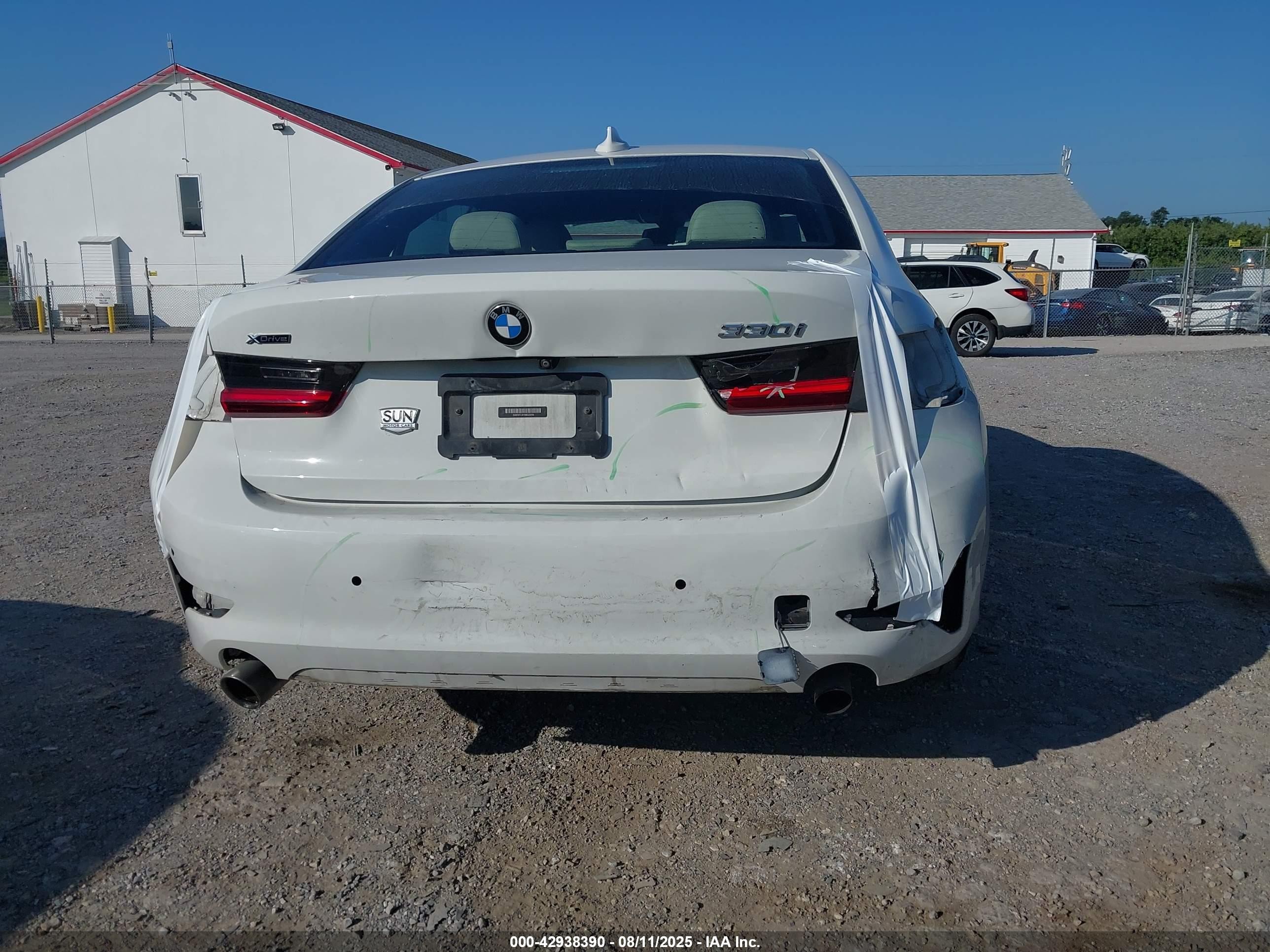 2022 Bmw 330i Xdrive White vin: 3MW5R7J01N8C23368