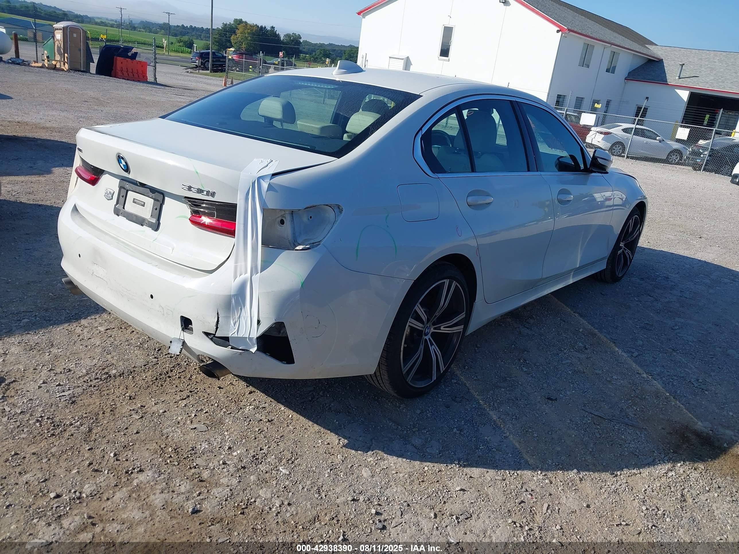 2022 Bmw 330i Xdrive White vin: 3MW5R7J01N8C23368
