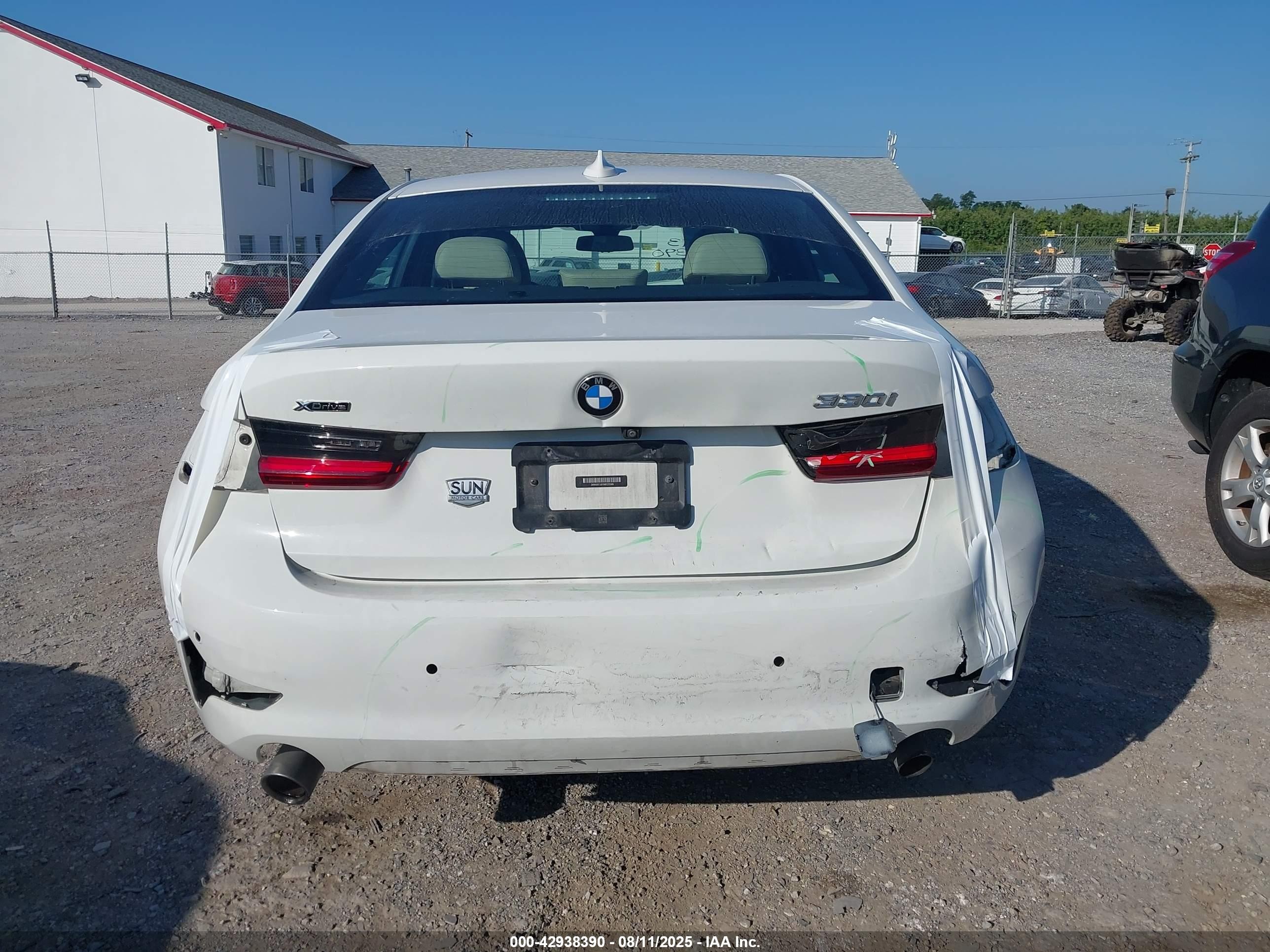 2022 Bmw 330i Xdrive White vin: 3MW5R7J01N8C23368