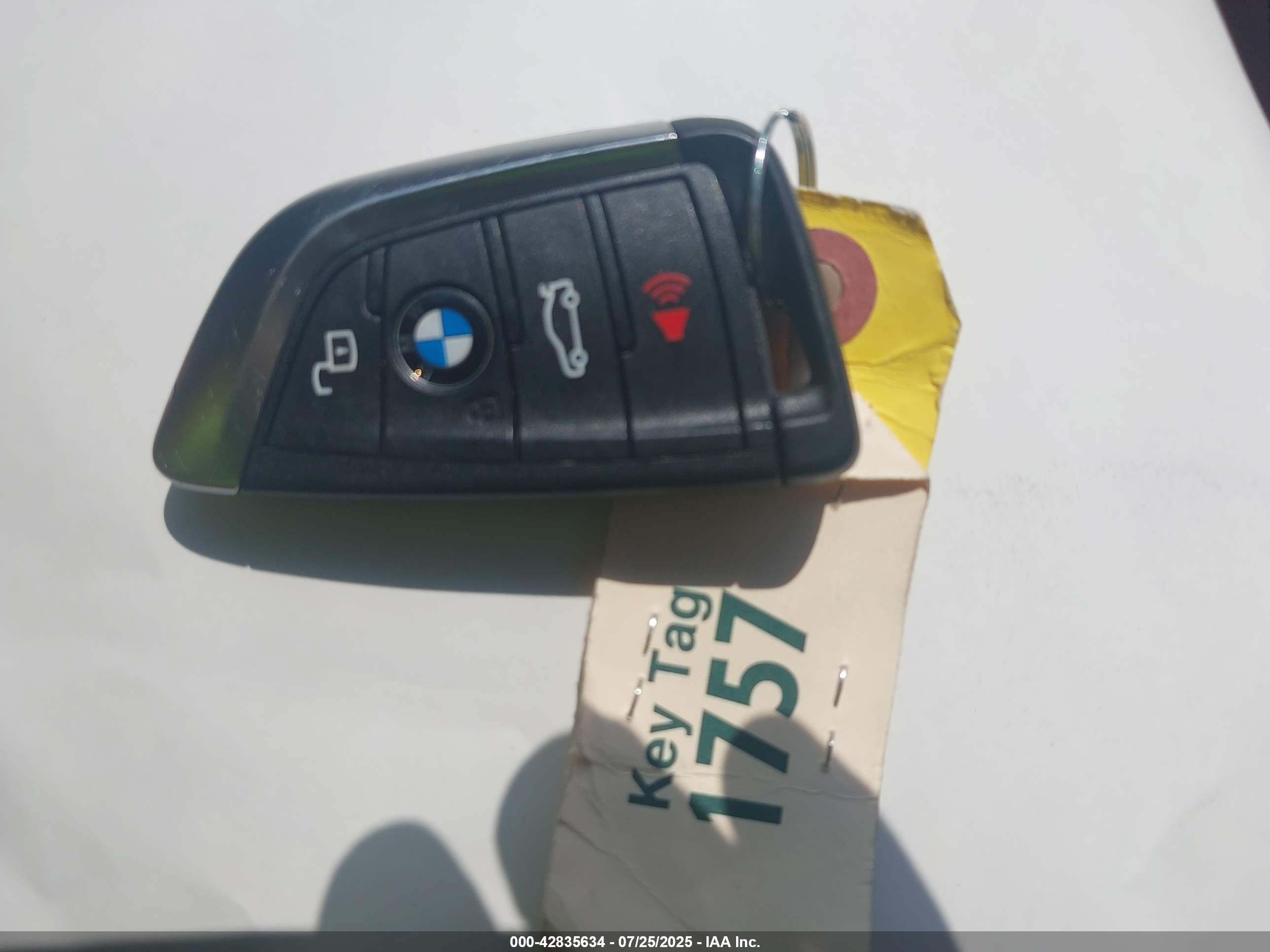 2022 Bmw 330i Xdrive Black vin: 3MW5R7J01N8C49856