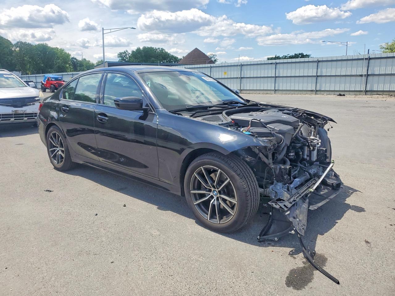 2022 Bmw 330xi Черный vin: 3MW5R7J03N8C33478