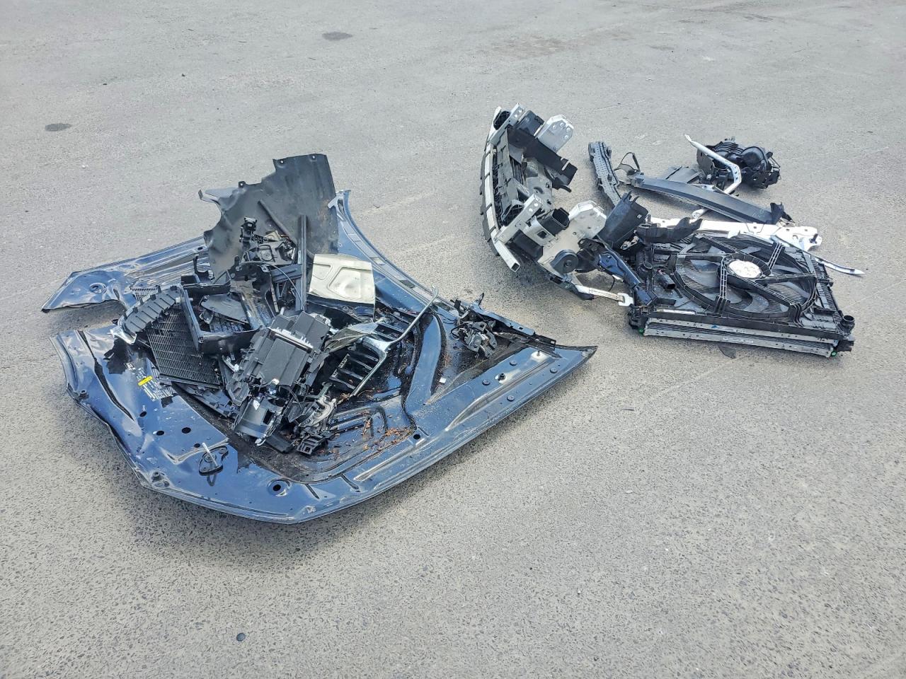 2022 Bmw 330xi Черный vin: 3MW5R7J03N8C33478