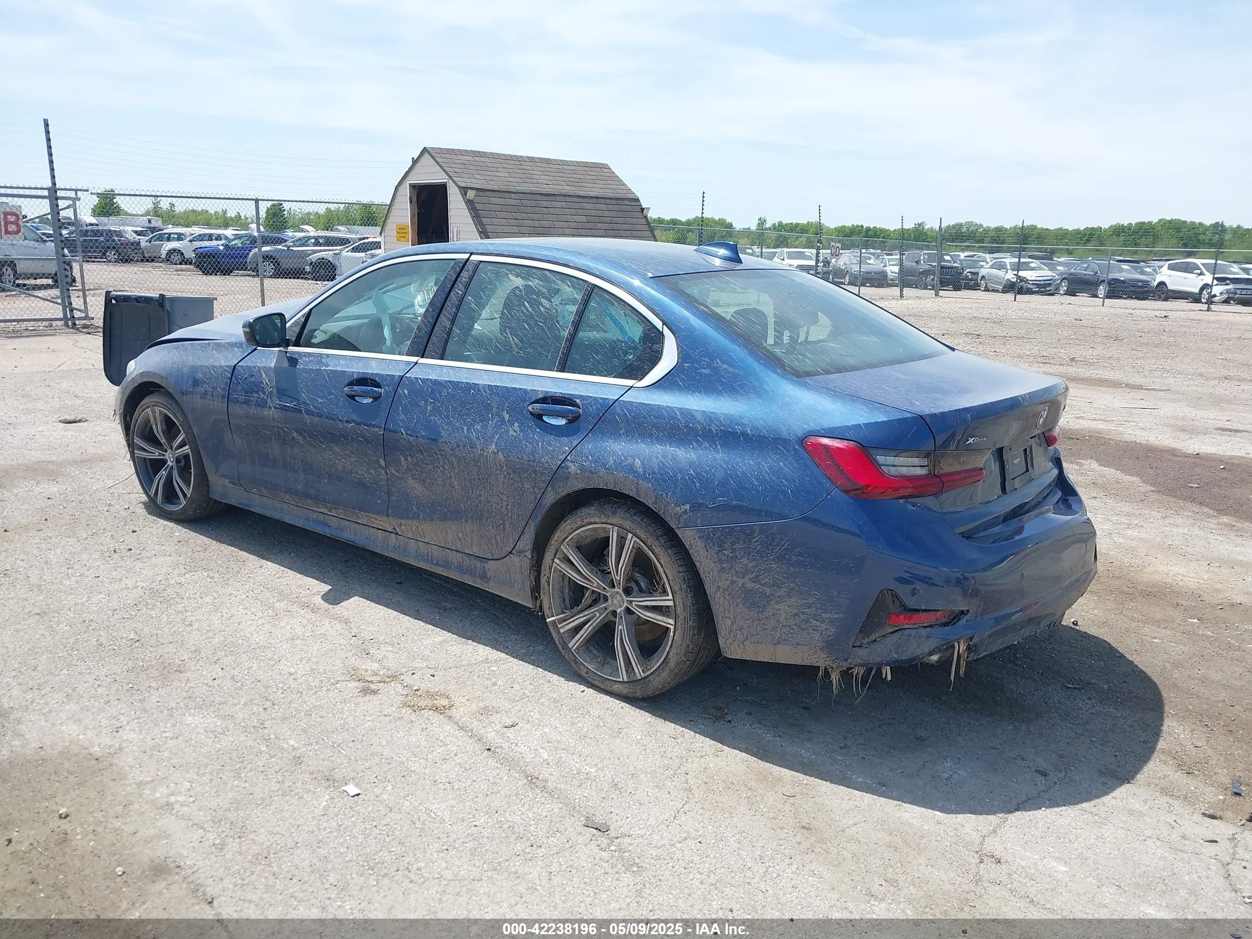 2022 Bmw 330i Xdrive Blue vin: 3MW5R7J03N8C54024