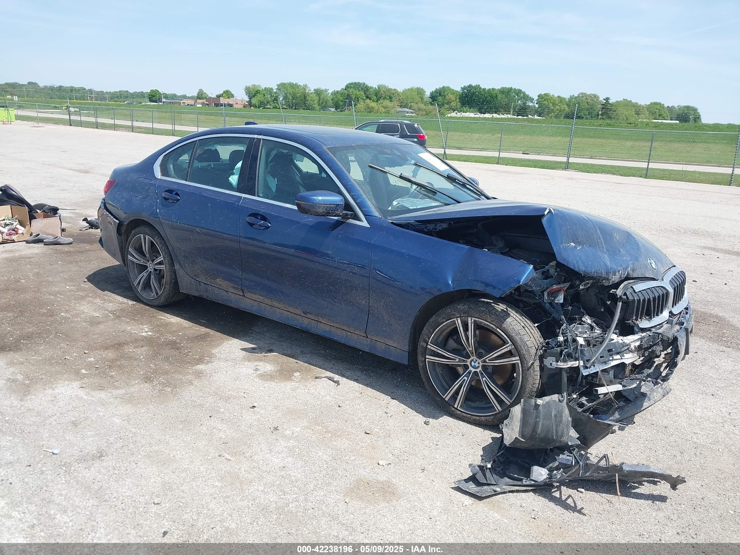 2022 Bmw 330i Xdrive Blue vin: 3MW5R7J03N8C54024