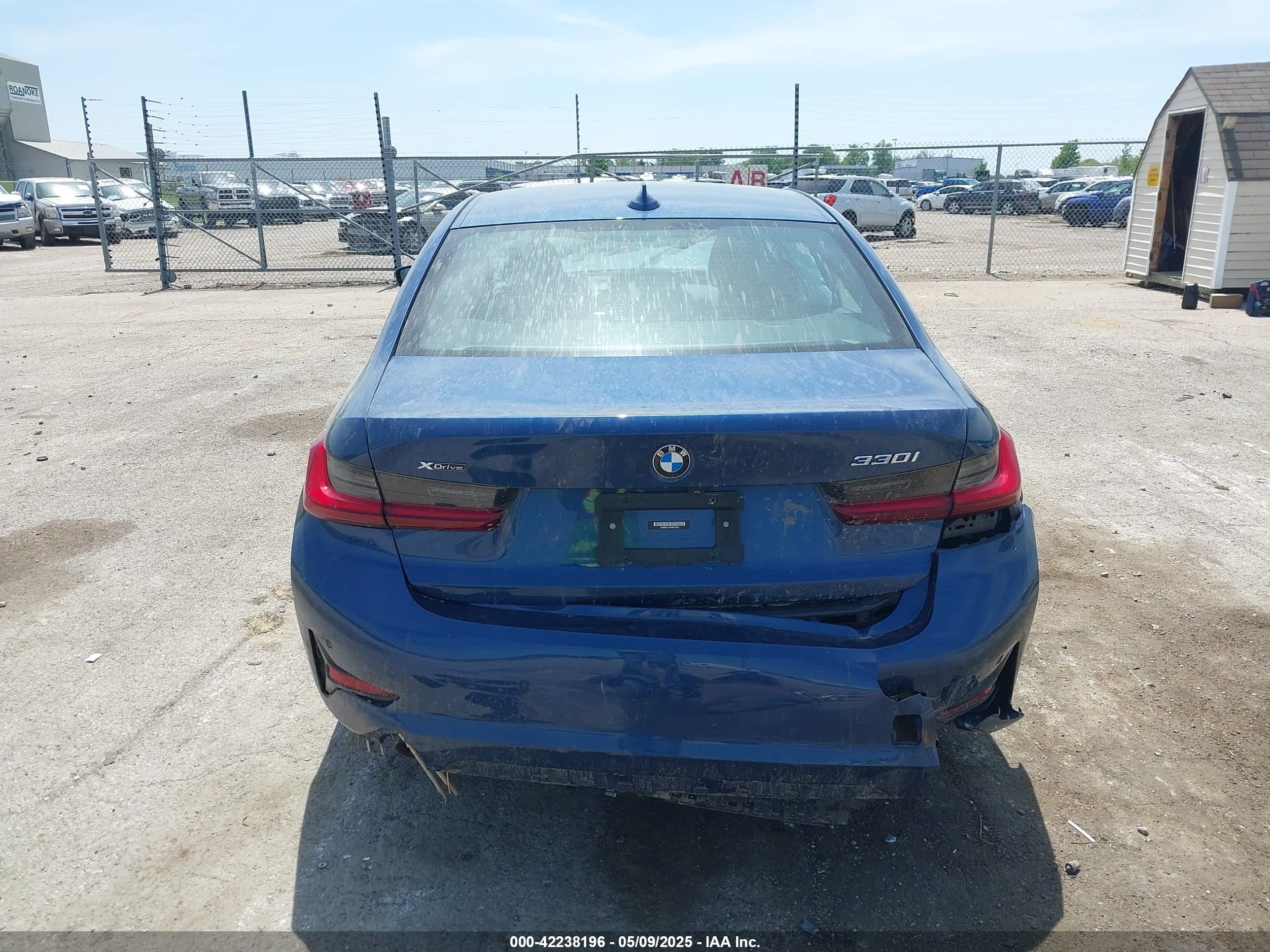 2022 Bmw 330i Xdrive Blue vin: 3MW5R7J03N8C54024