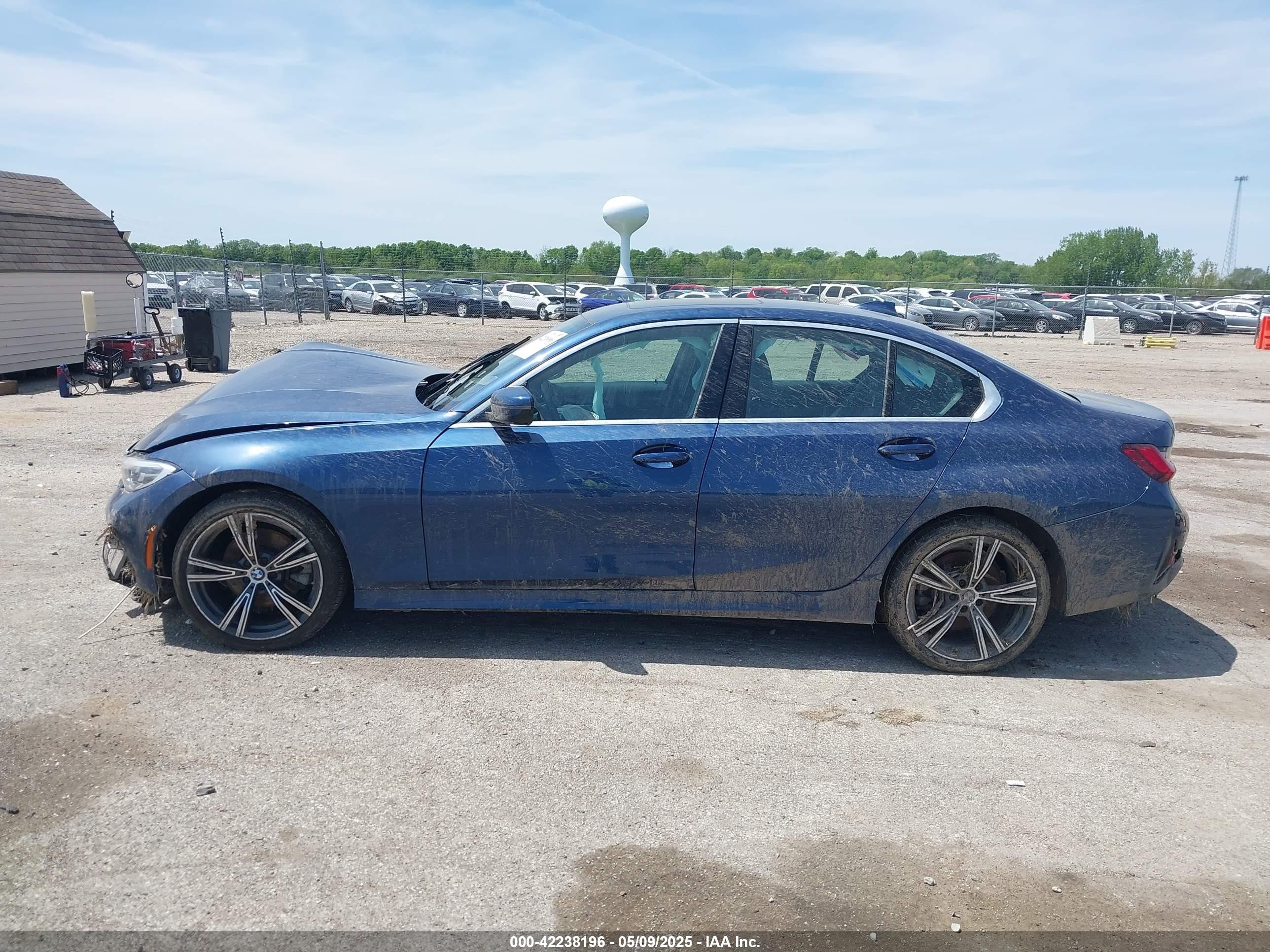2022 Bmw 330i Xdrive Blue vin: 3MW5R7J03N8C54024