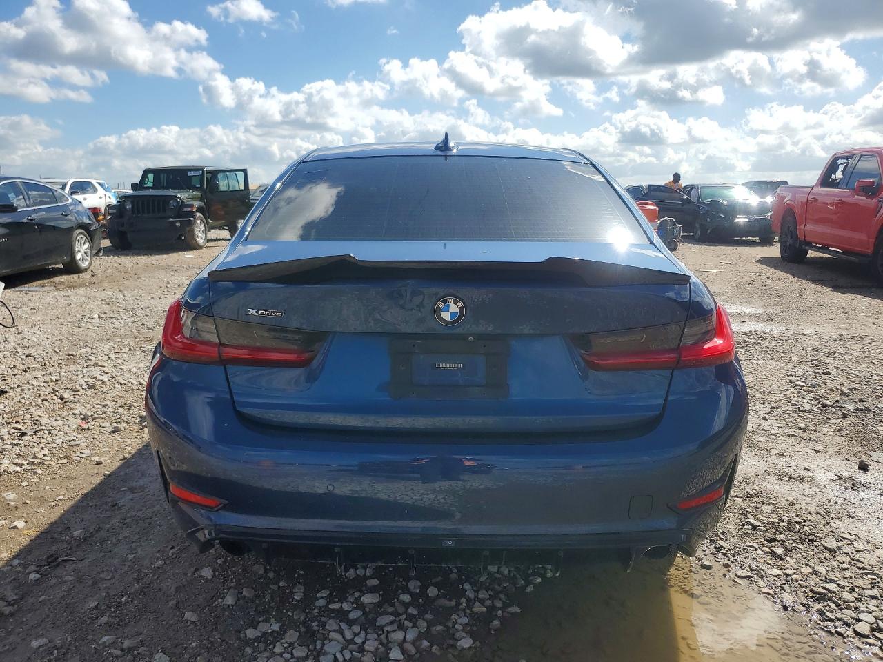 2021 Bmw 330xi Blue vin: 3MW5R7J06M8B73193