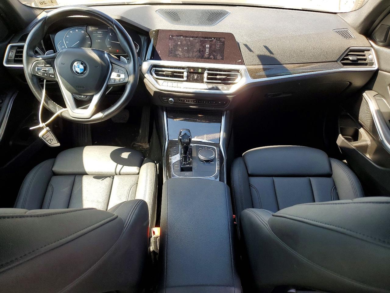 2021 Bmw 330xi Черный vin: 3MW5R7J07M8B56905