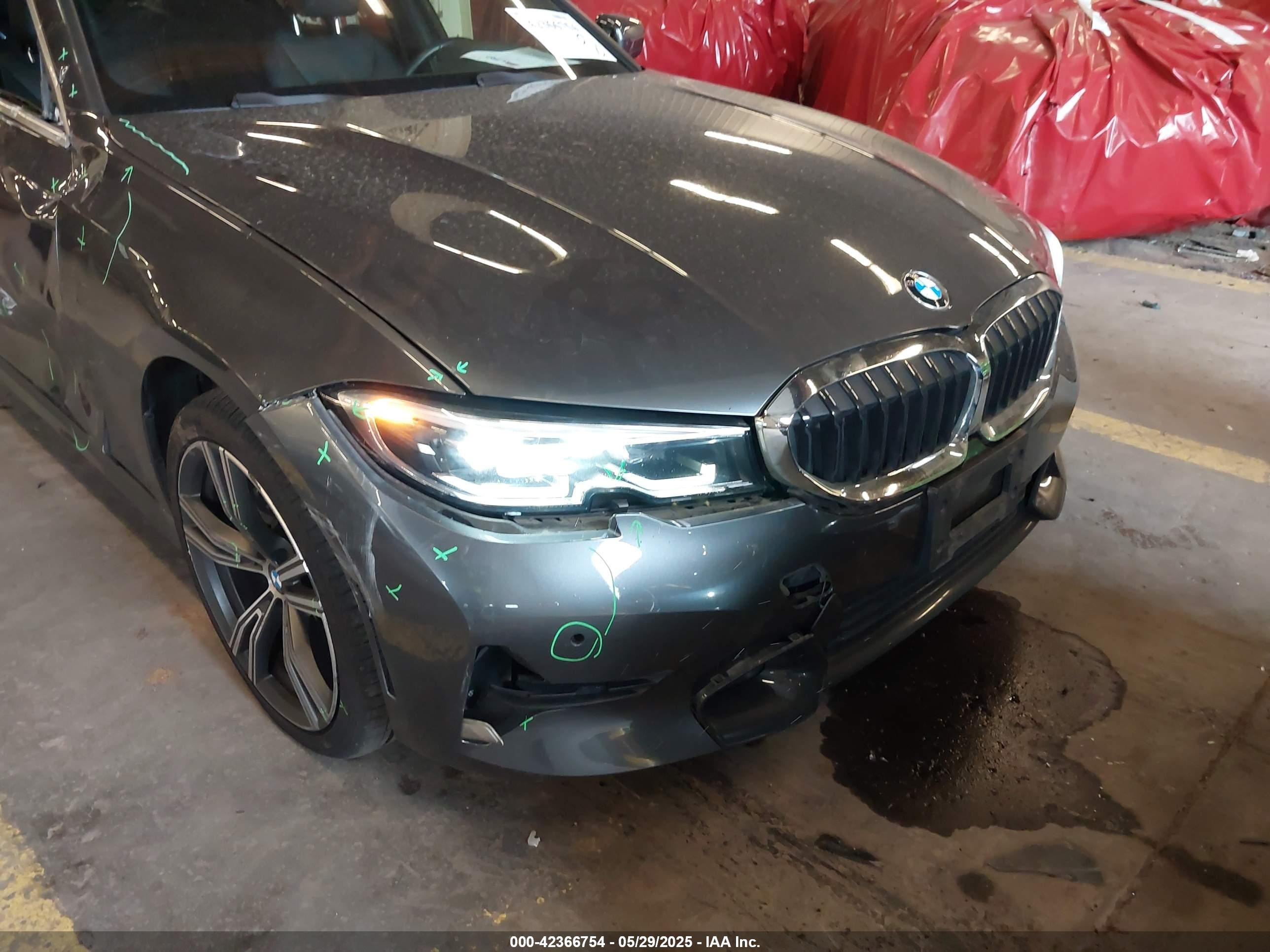 2021 Bmw 330i Xdrive Gray vin: 3MW5R7J09M8C00676