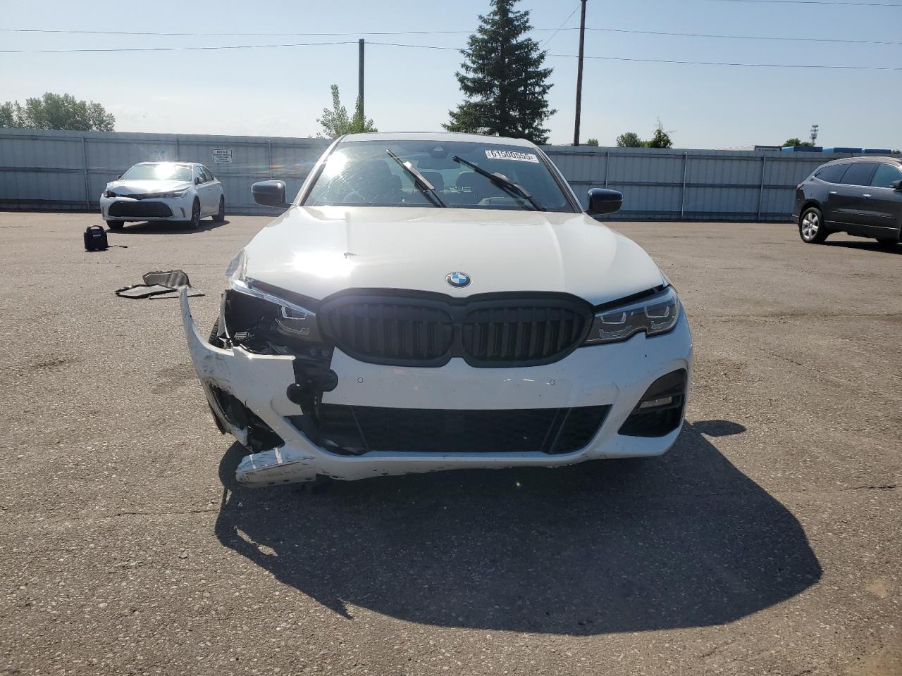 2021 Bmw 330xi    Белый vin: 3MW5R7J0XM8C18698