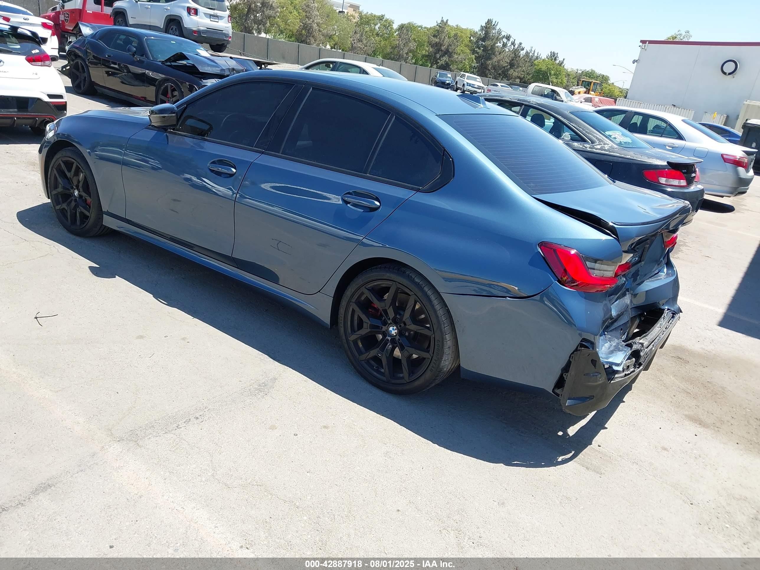 2025 Bmw 3 Series 330i Blue vin: 3MW69CW01S8E93864