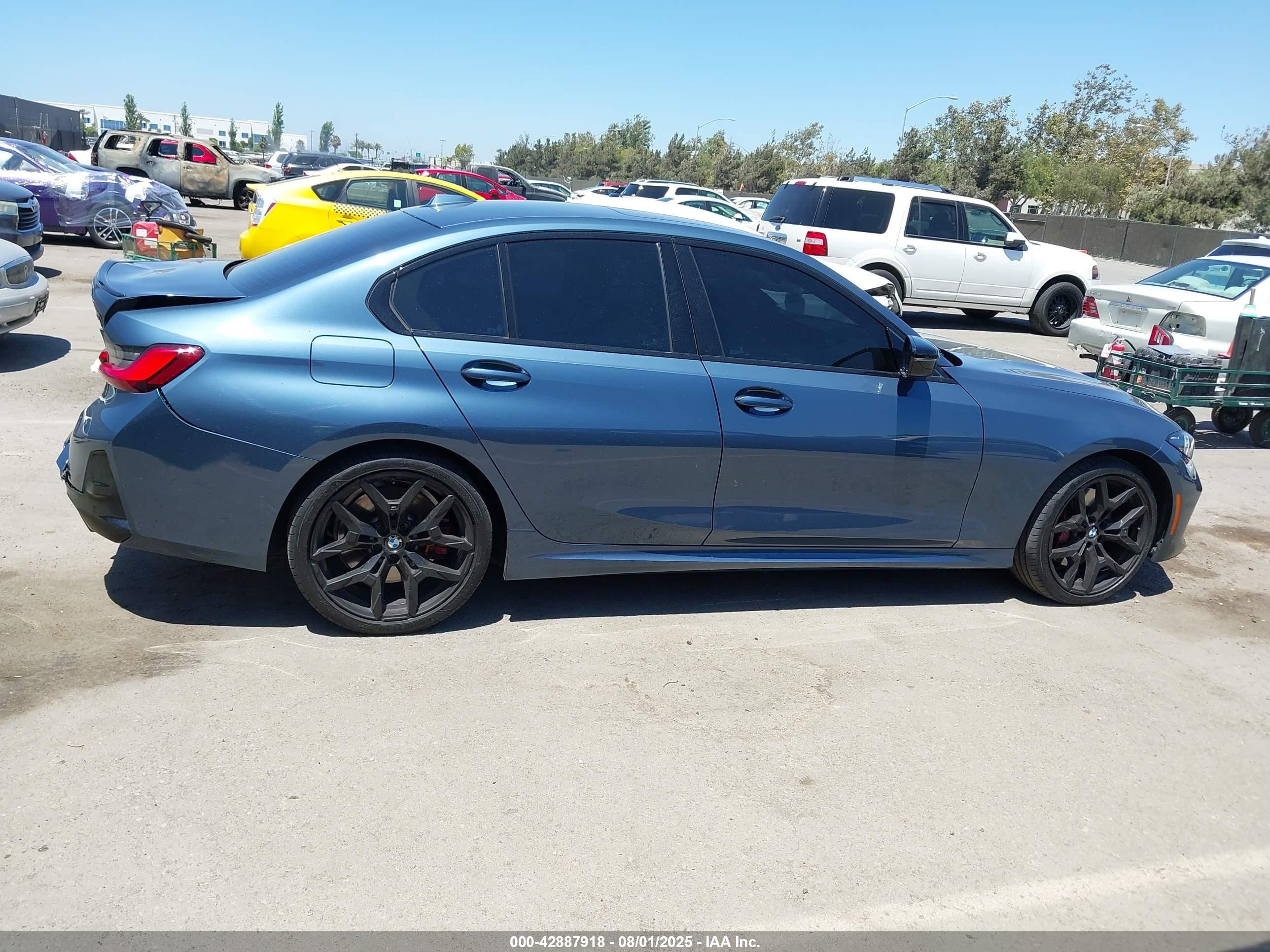 2025 Bmw 3 Series 330i Blue vin: 3MW69CW01S8E93864