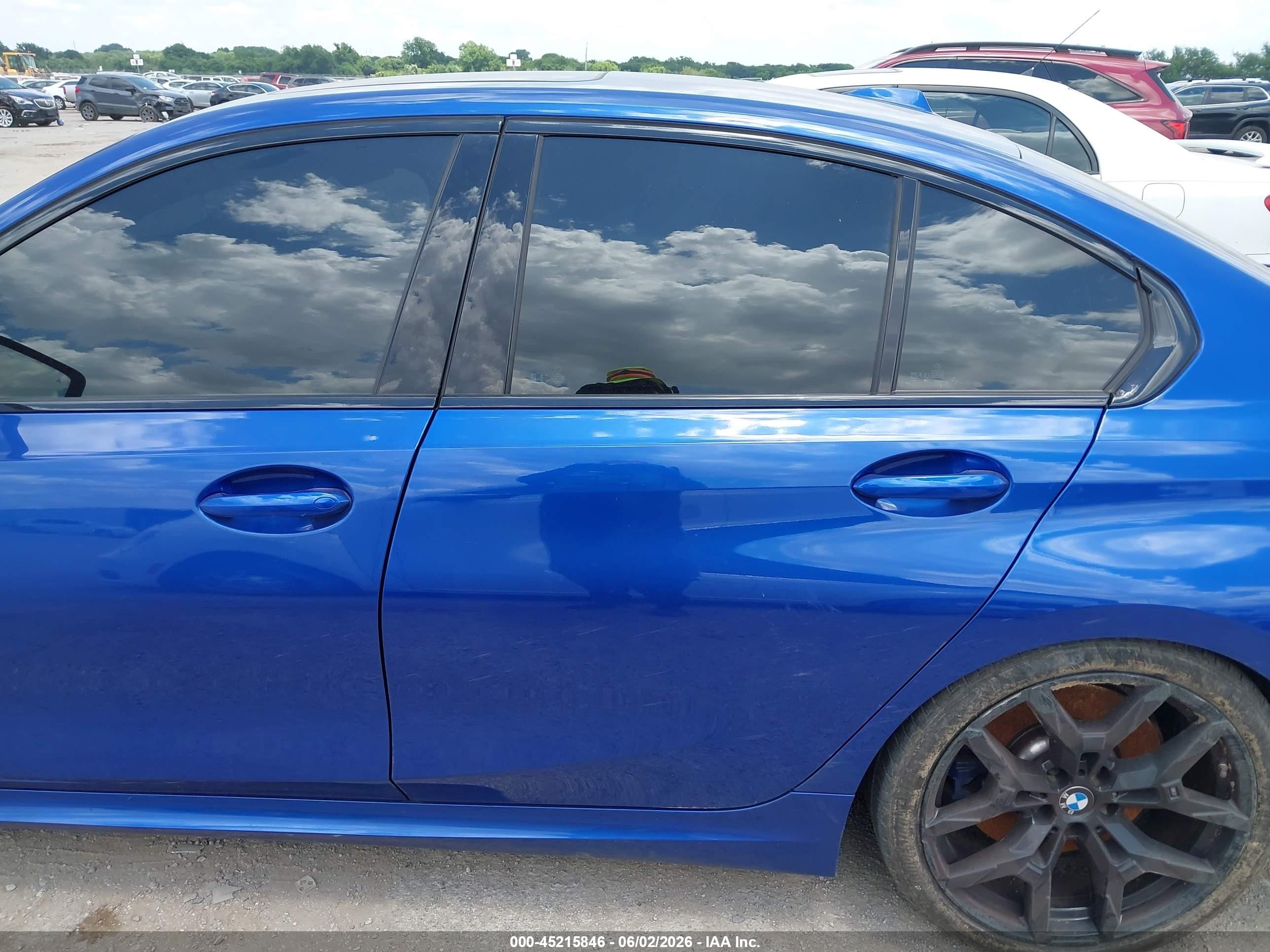 2025 Bmw 330i Blue vin: 3MW69CW07S8F19660