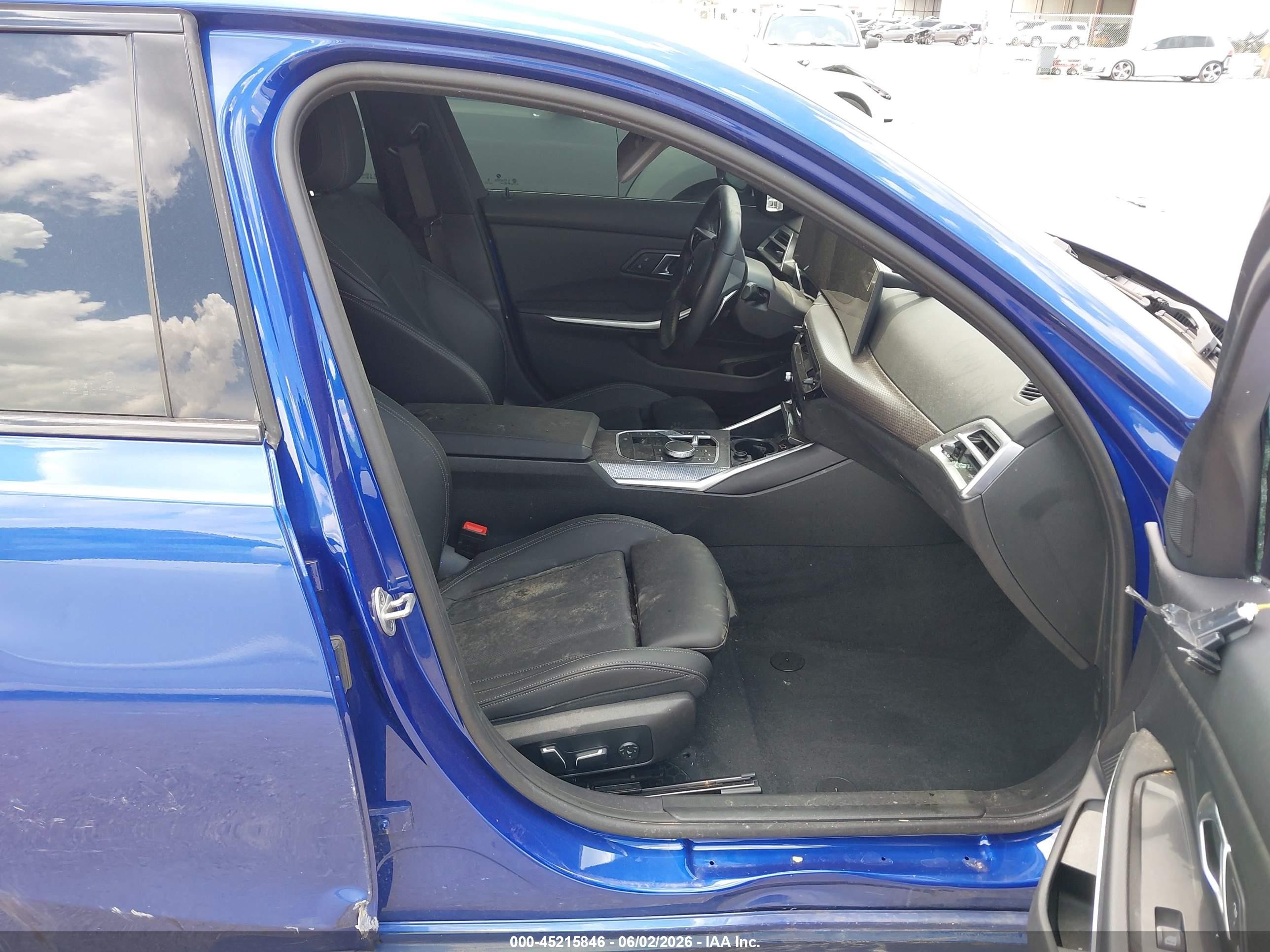 2025 Bmw 330i Blue vin: 3MW69CW07S8F19660