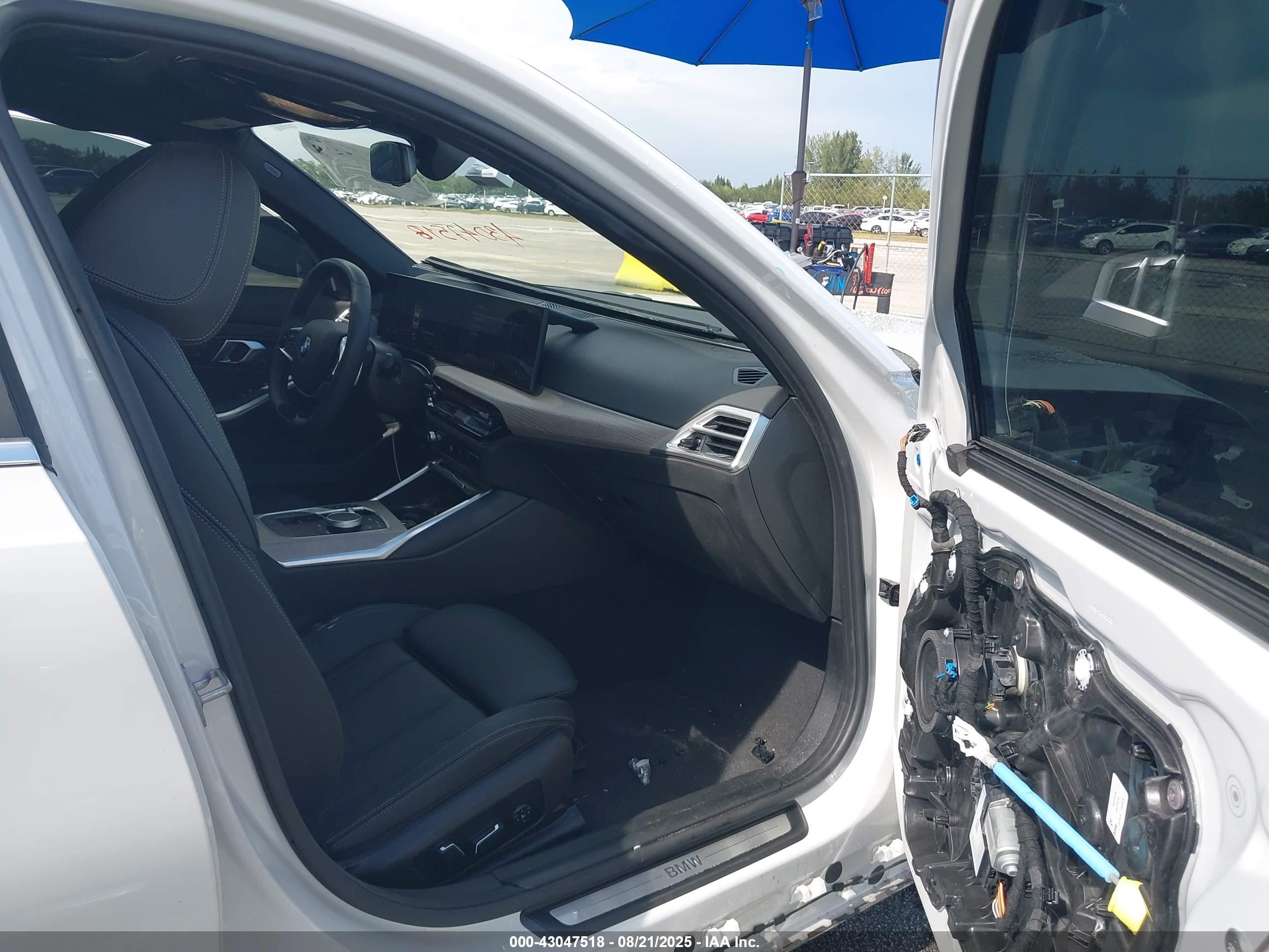2025 Bmw 3 Series 330i White vin: 3MW69CW0XS8E98271