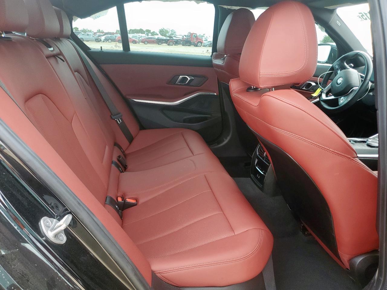 2024 Bmw 330i    Black vin: 3MW69FF06R8D97627