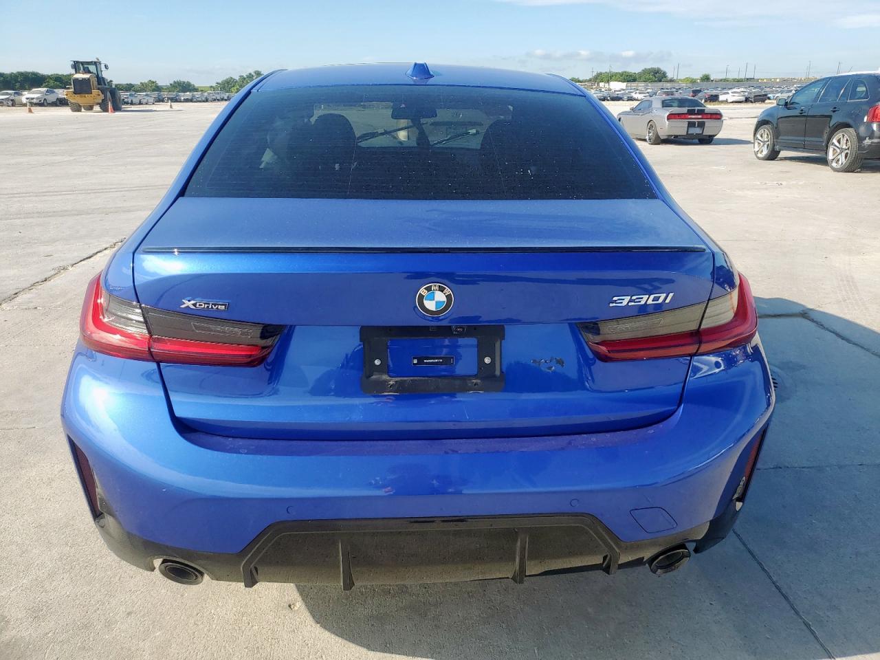 2025 Bmw 330xi    Blue vin: 3MW89CW02S8F37721