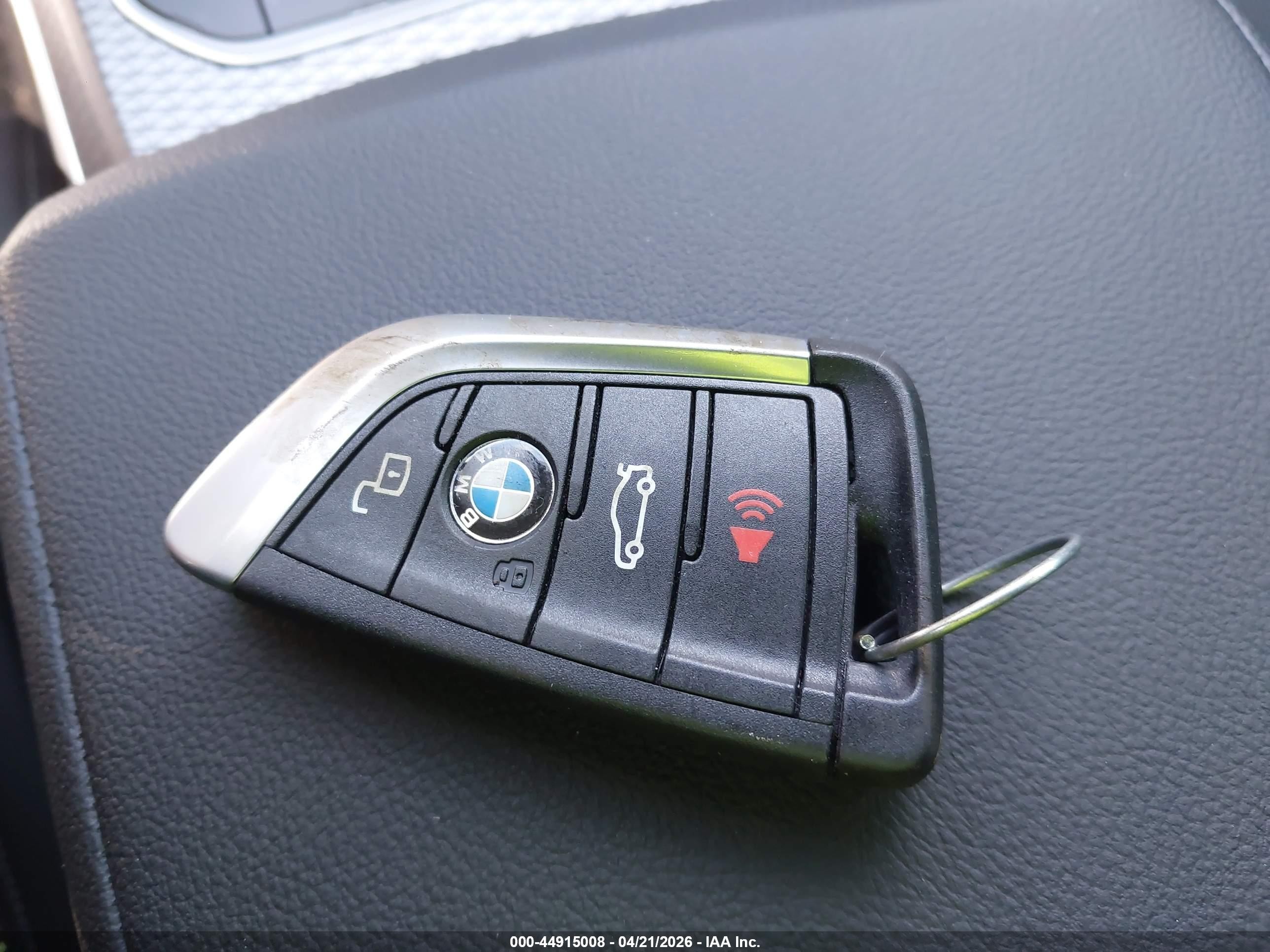 2026 Bmw 330i Xdrive Na Gray vin: 3MW89CW02T8G00043