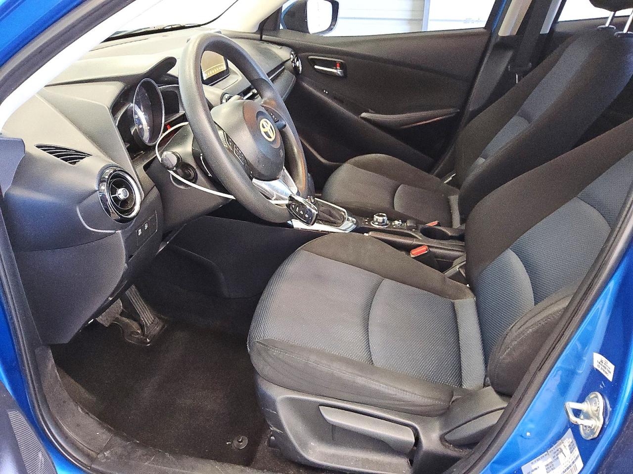 2017 Toyota Yaris Ia Base Blue vin: 3MYDLBYV0HY196254