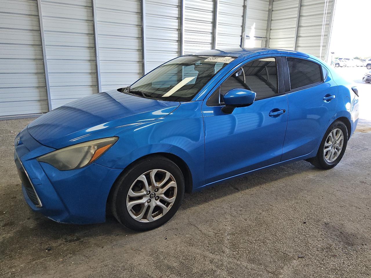 2017 Toyota Yaris Ia Base Blue vin: 3MYDLBYV0HY196254 Damage: Left Front Fender, Dent(S) W/No Paint Dmg, 7 To 8 Inches