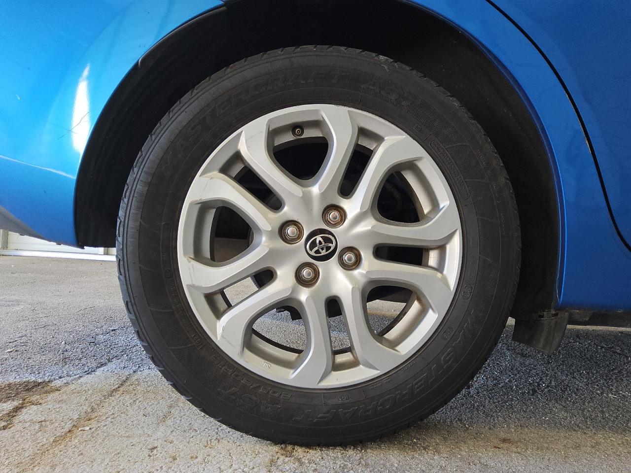 2017 Toyota Yaris Ia Base Blue vin: 3MYDLBYV0HY196254 Damage: Right Rear Wheel, Curb Rash, > 12 Inches