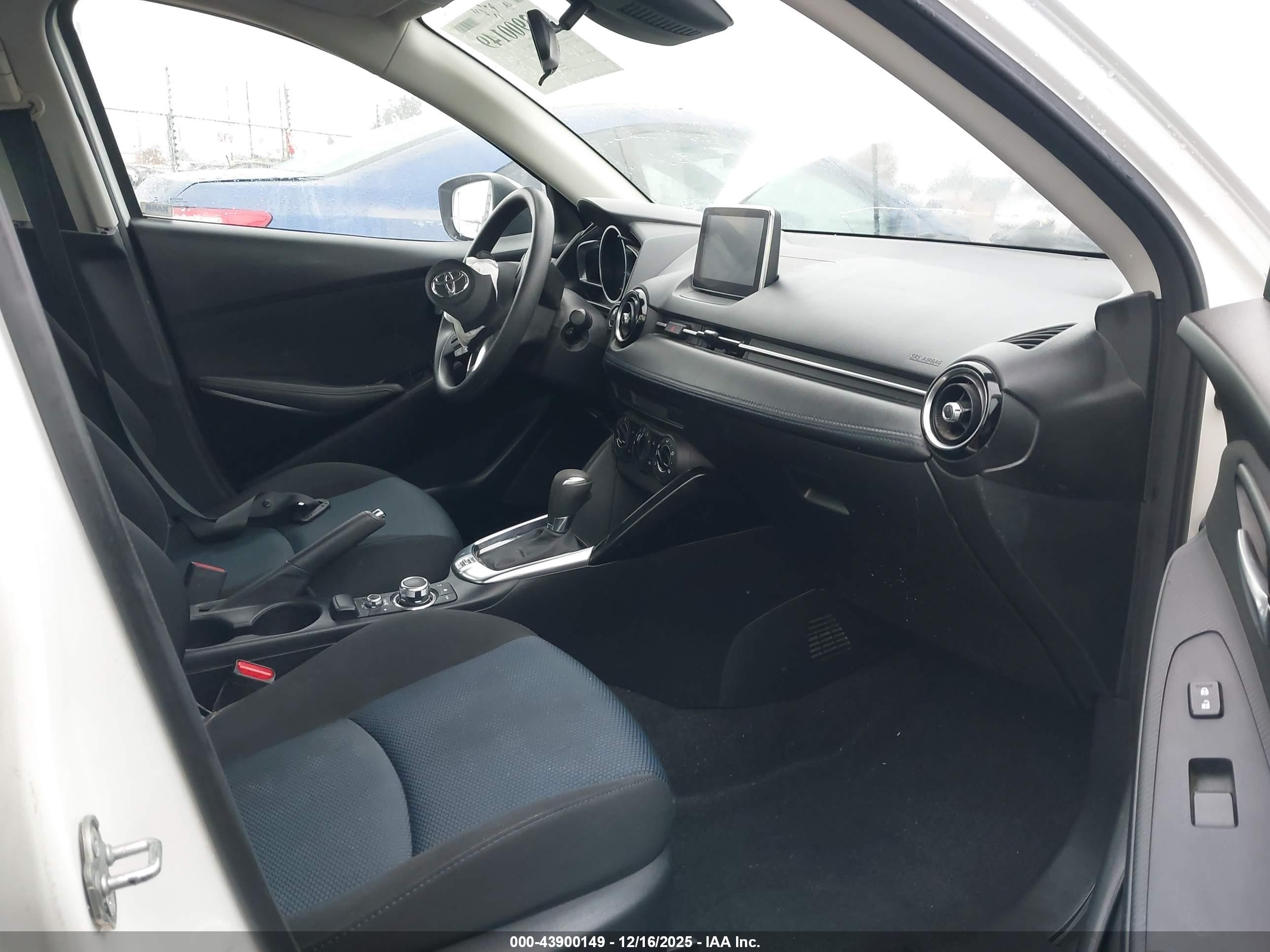 2018 Toyota Yaris Ia   White vin: 3MYDLBYV0JY314731